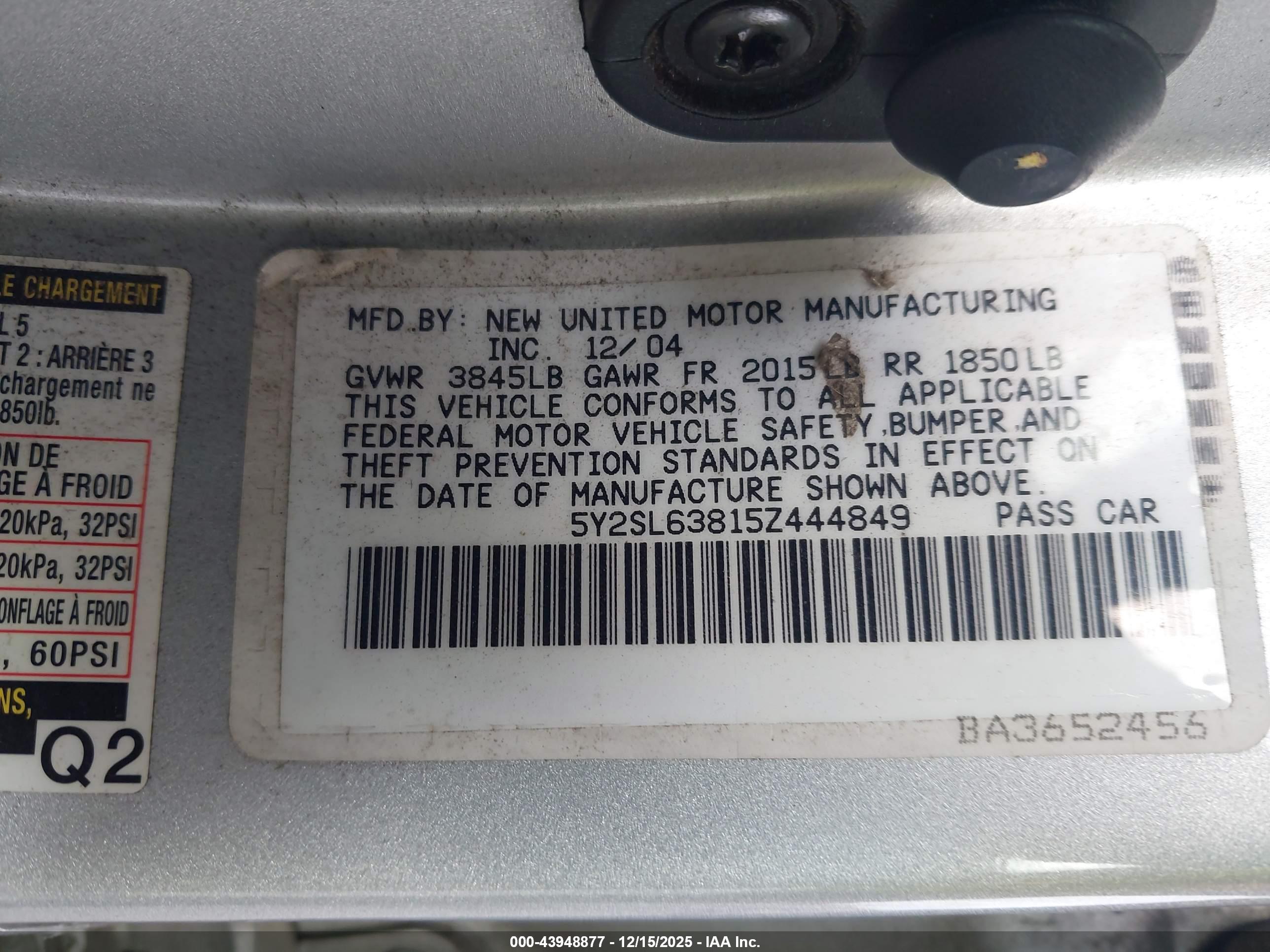 PONTIAC VIBE image 9