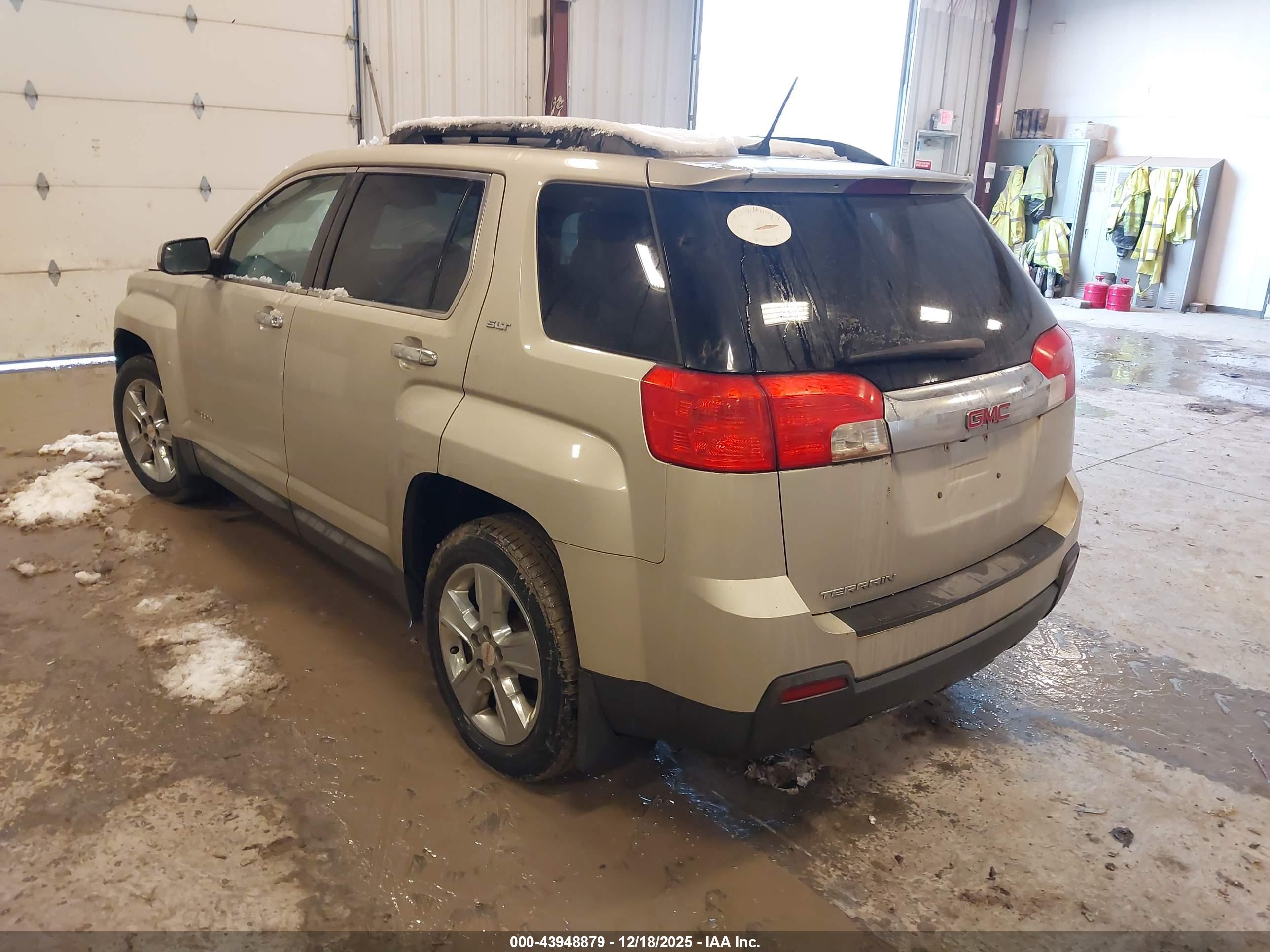 GMC TERRAIN image 3