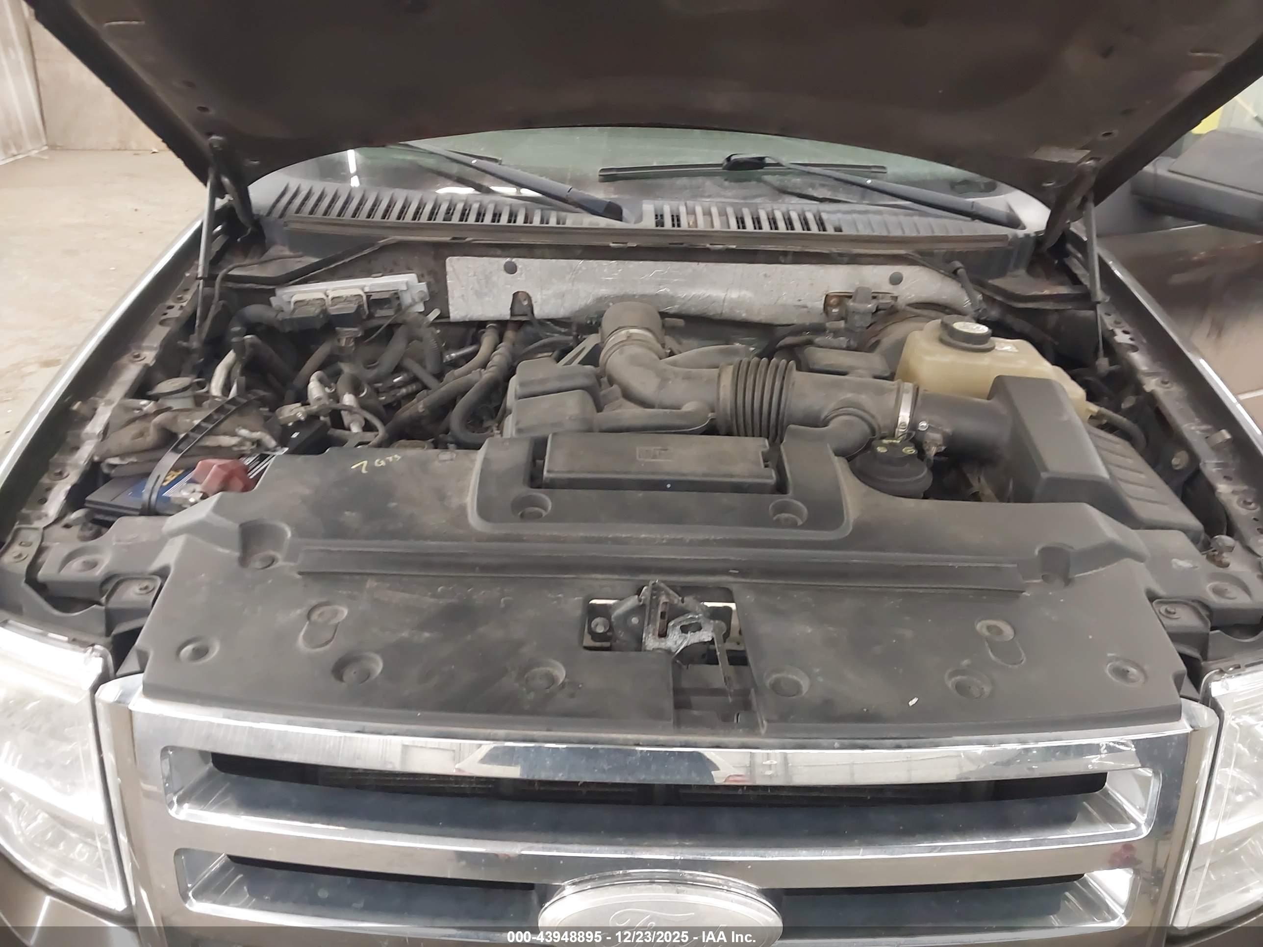 FORD EXPEDITION image 10