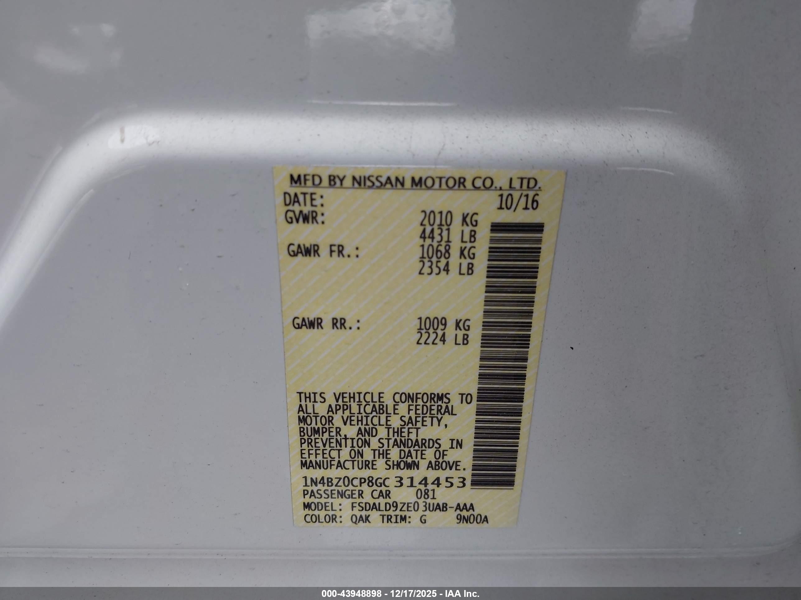 NISSAN LEAF image 9
