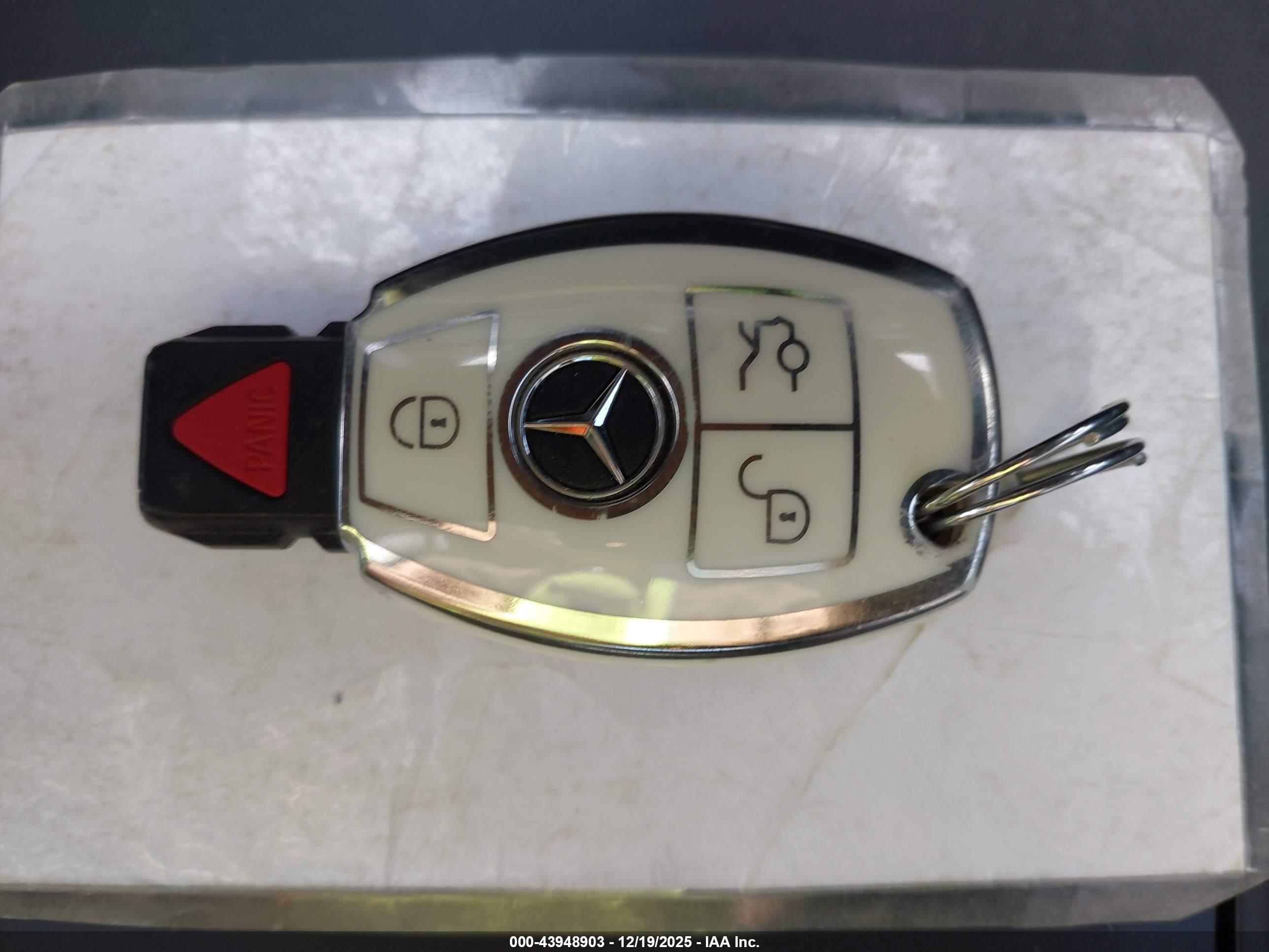 MERCEDES-BENZ CLA image 11
