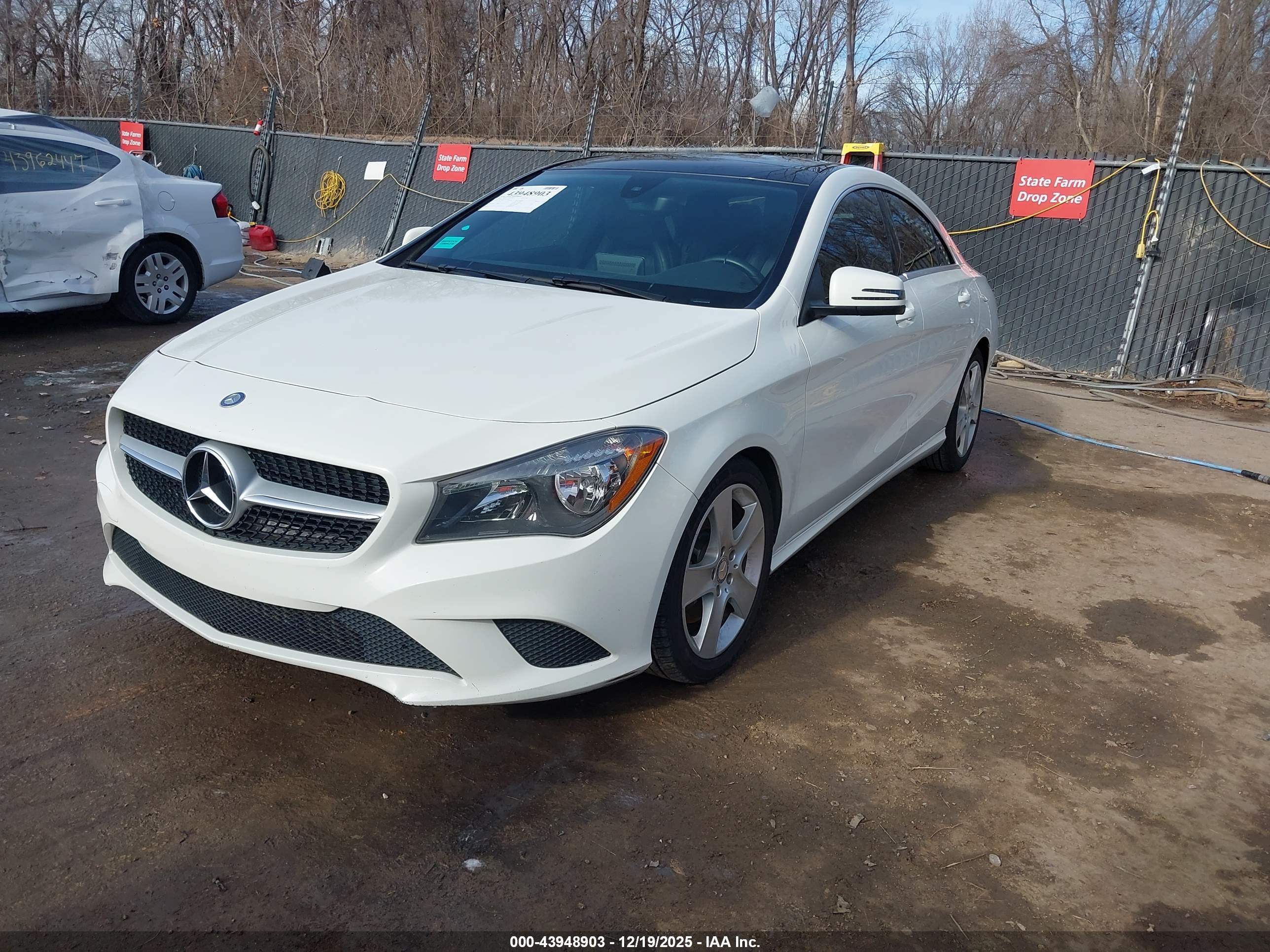 MERCEDES-BENZ CLA image 2