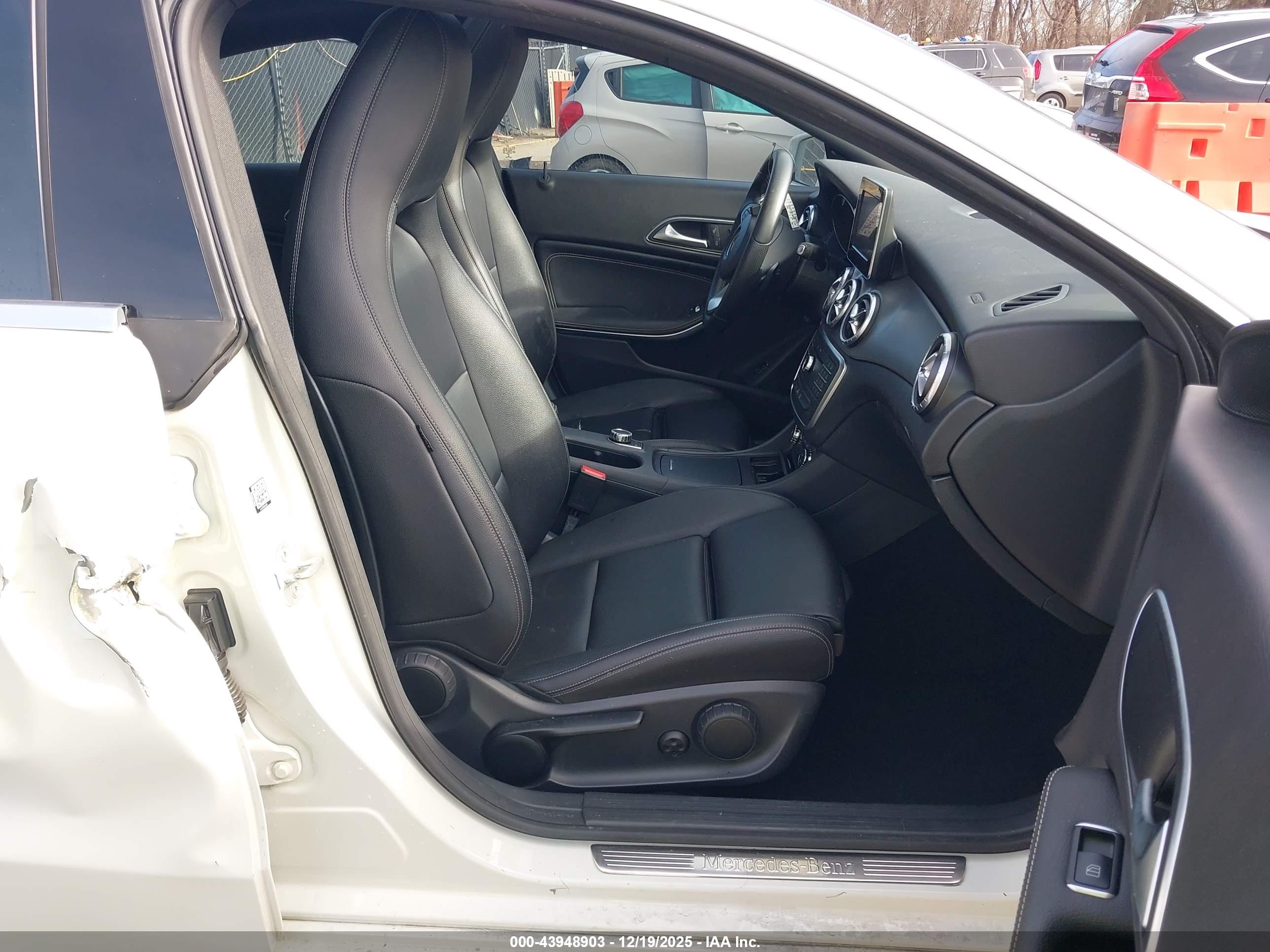MERCEDES-BENZ CLA image 5