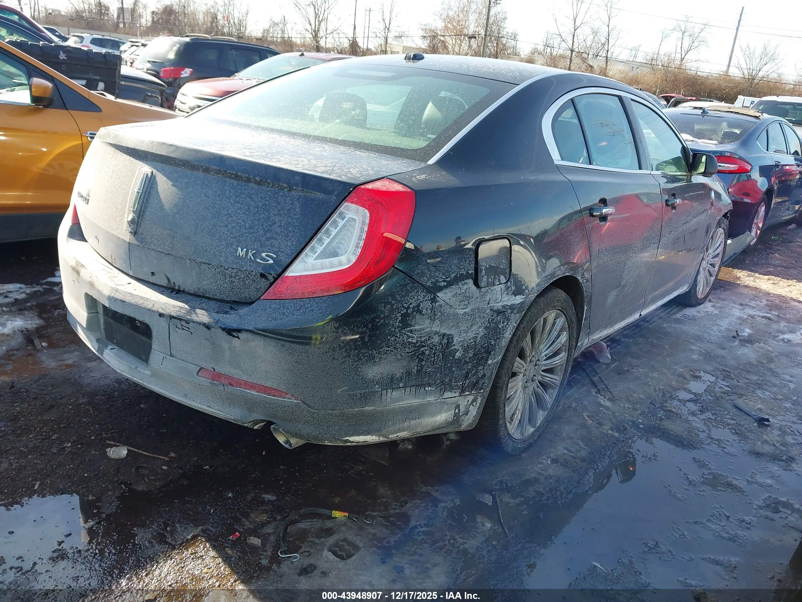 LINCOLN MKS image 4