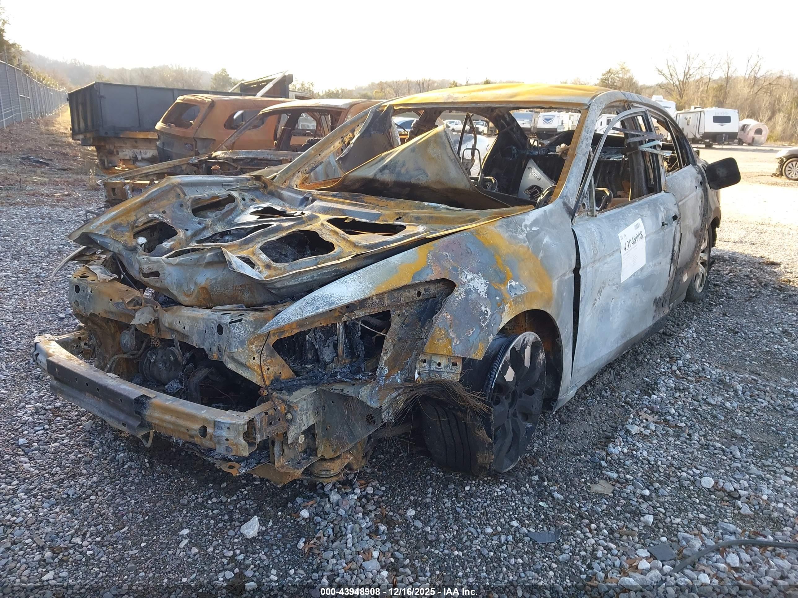 HONDA ACCORD image 2