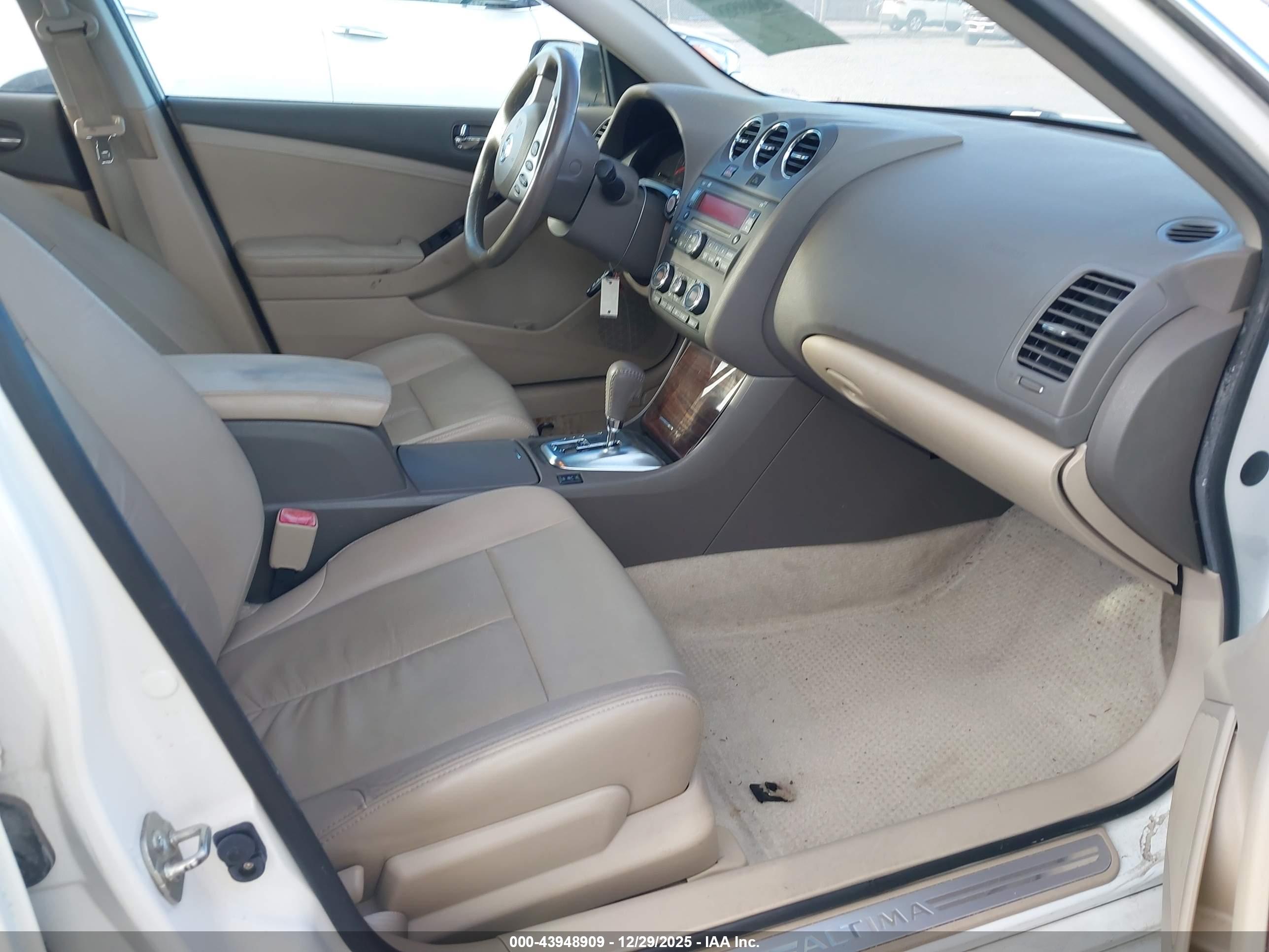 NISSAN ALTIMA image 5