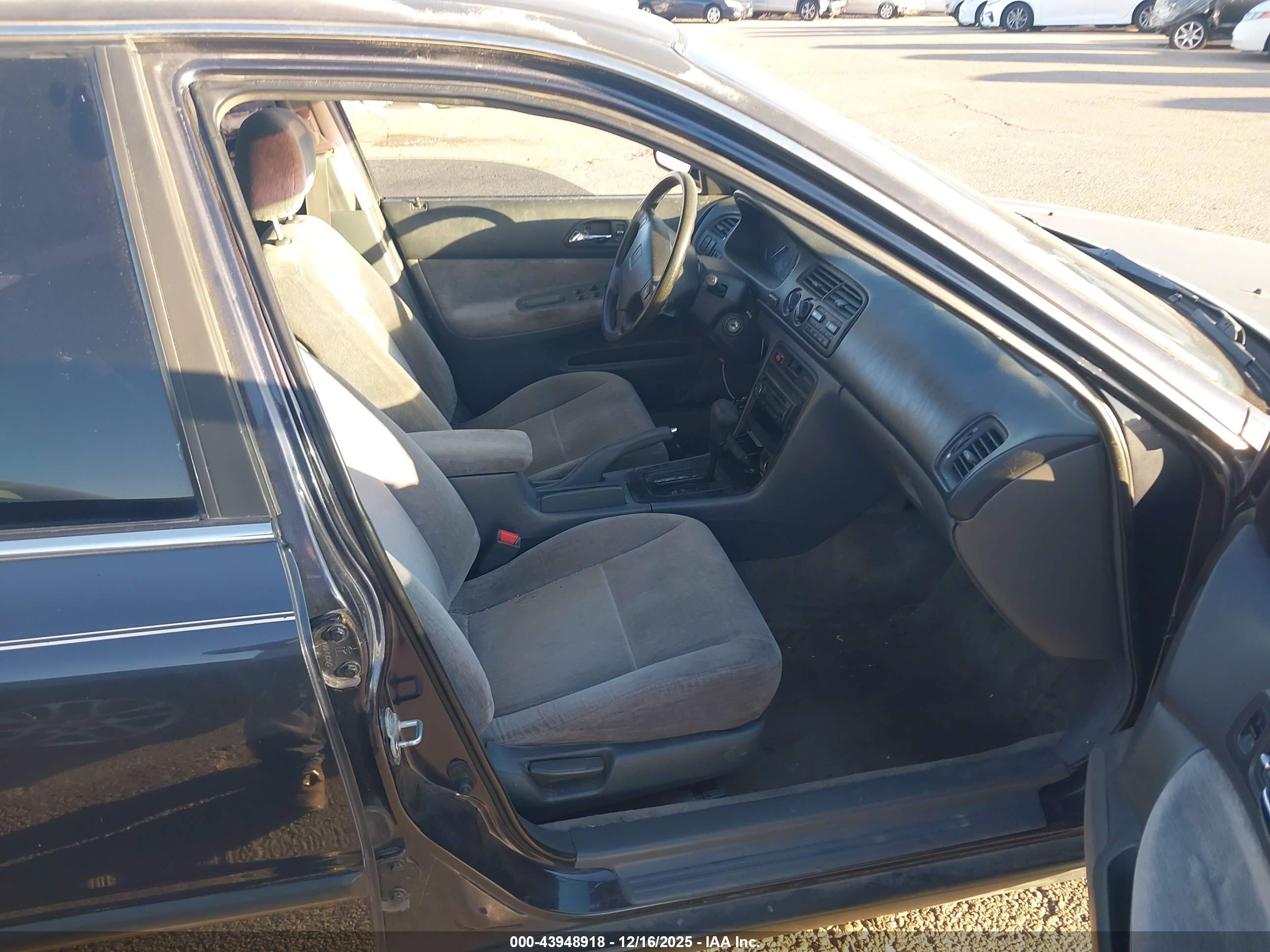 HONDA ACCORD image 5