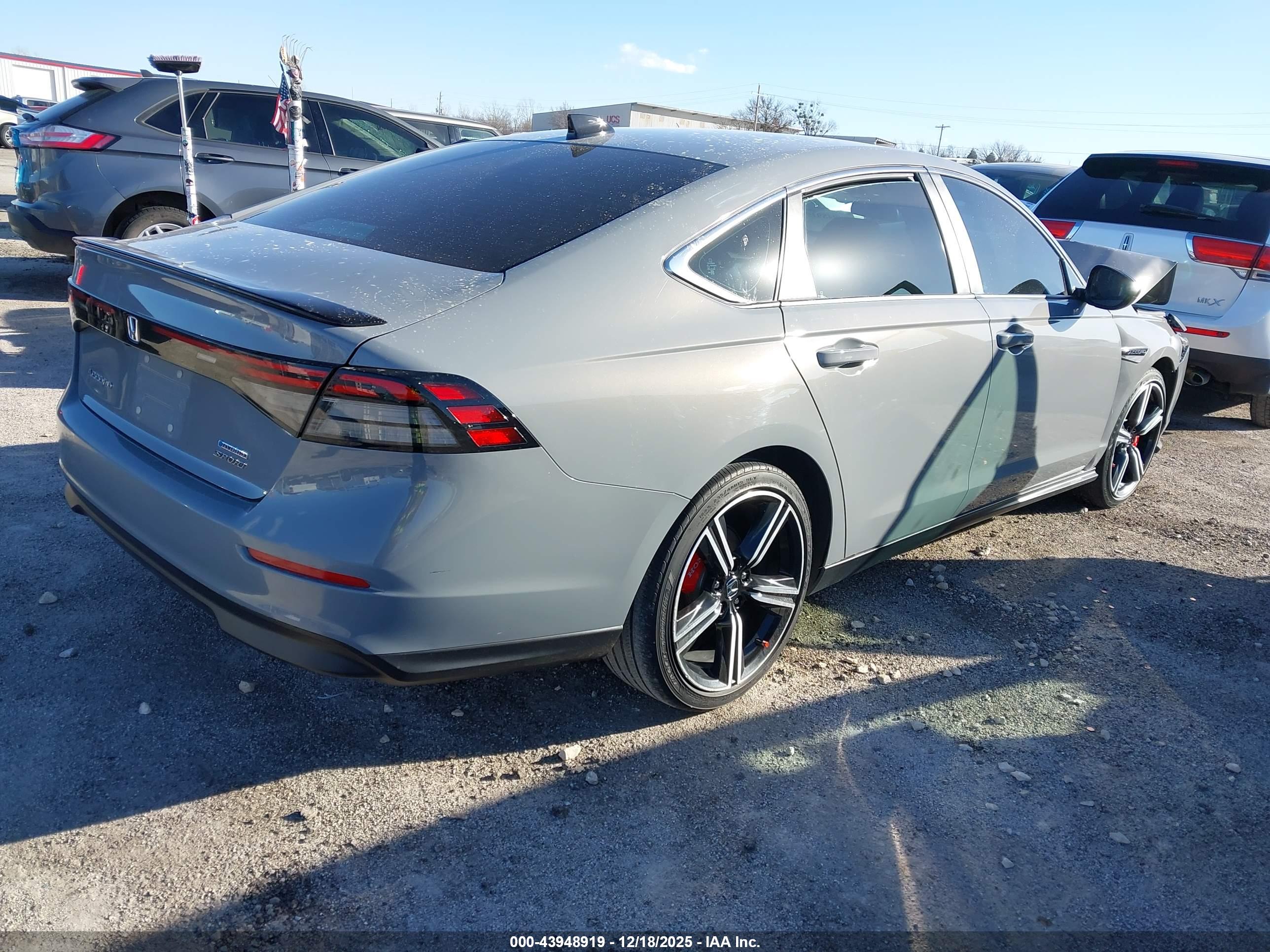 HONDA ACCORD image 4