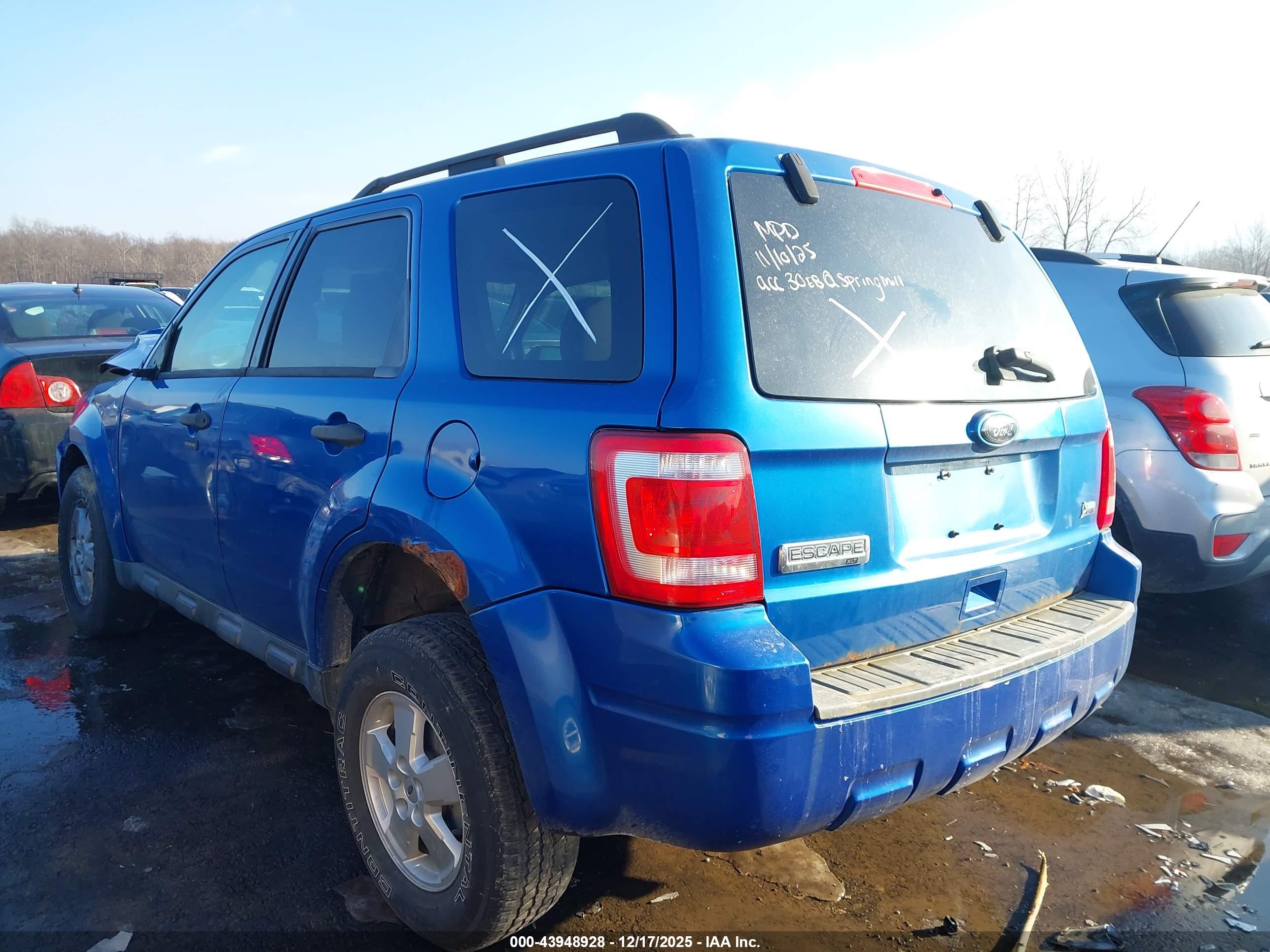 FORD ESCAPE image 3