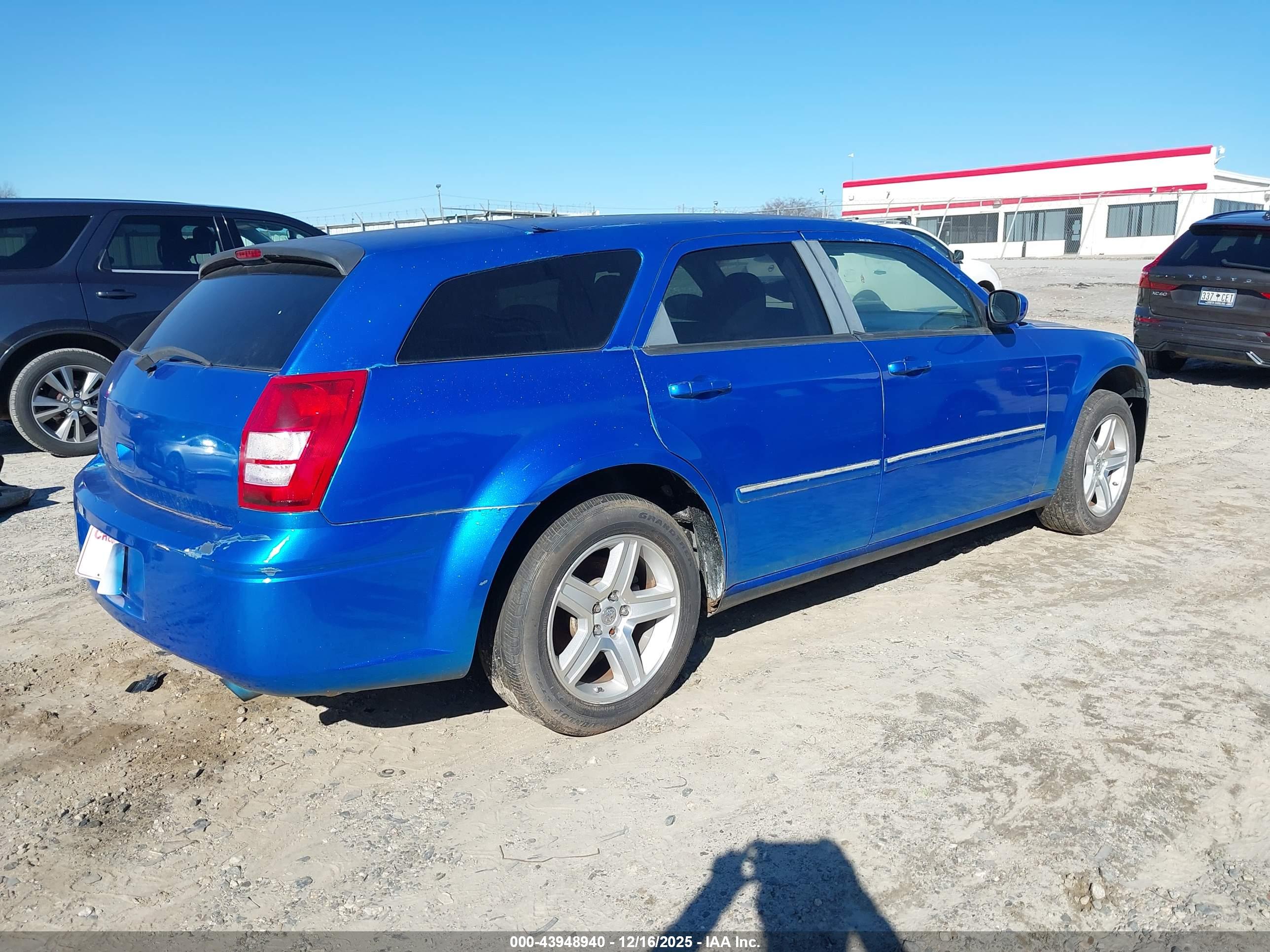 DODGE MAGNUM image 4