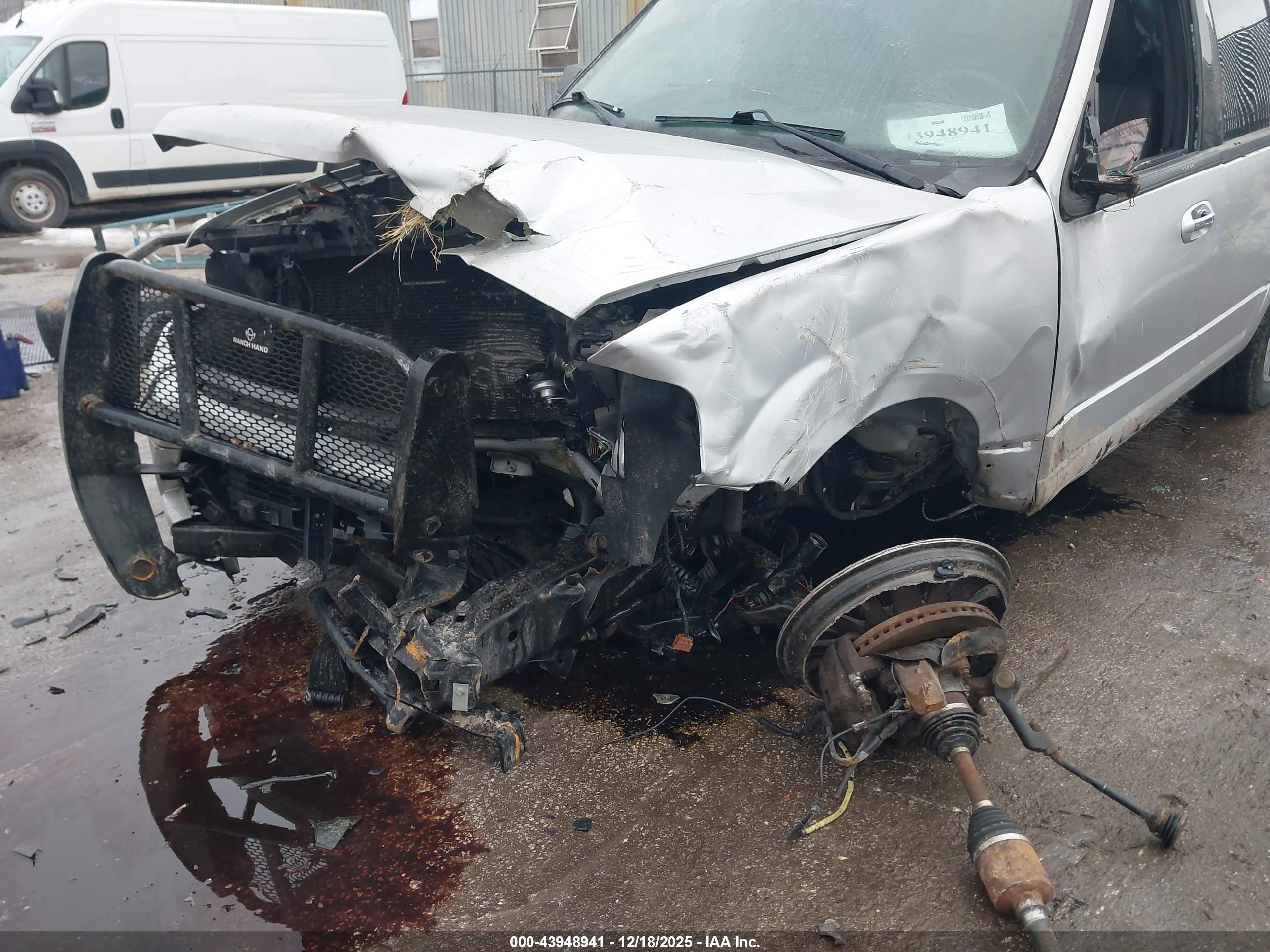 FORD EXPEDITION image 6