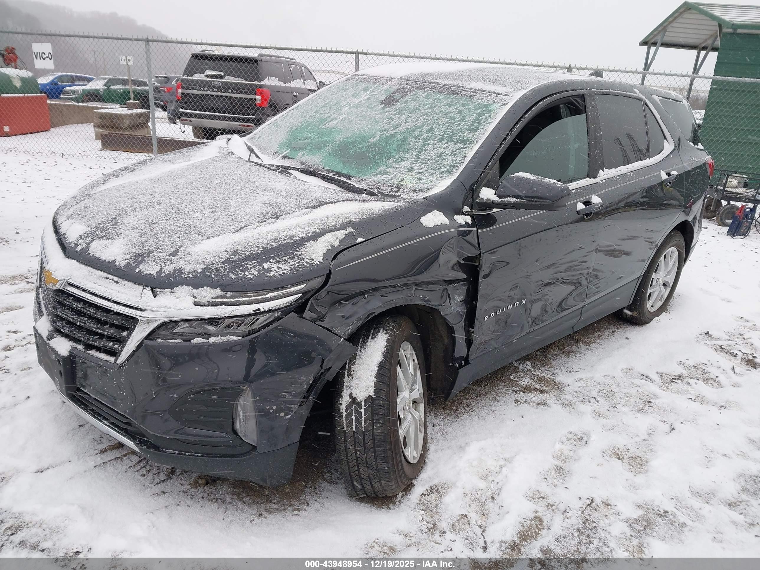 CHEVROLET EQUINOX image 2