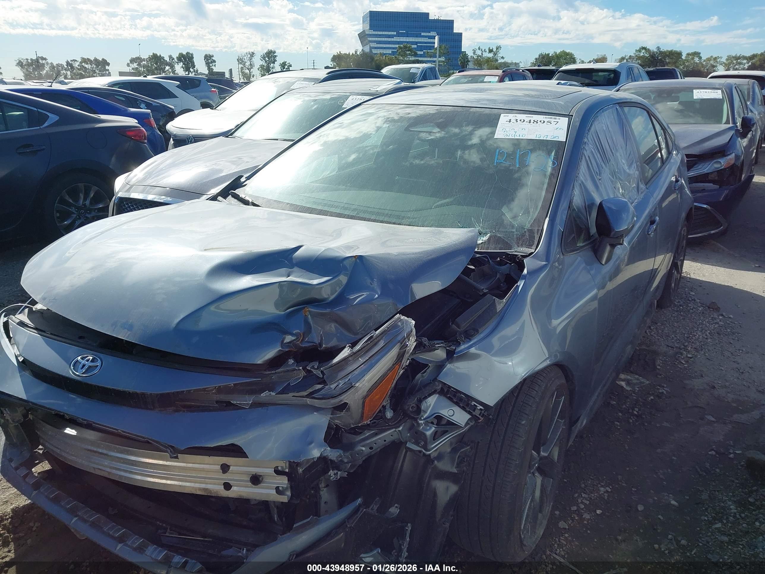 TOYOTA COROLLA image 2