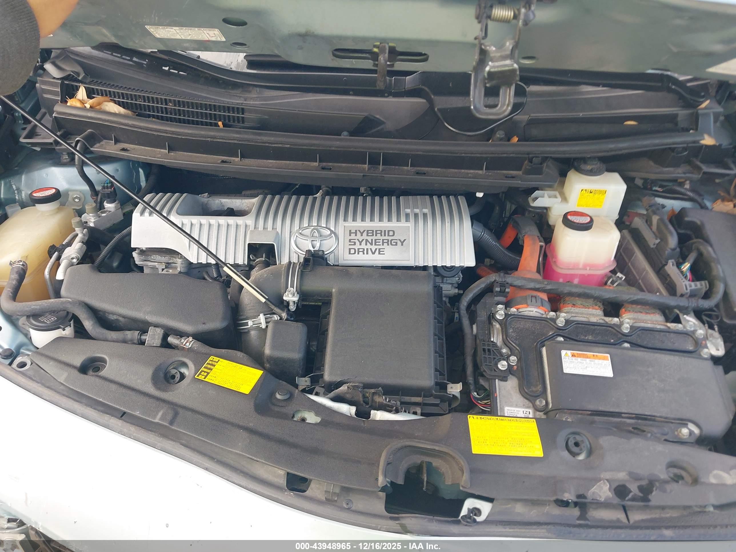 TOYOTA PRIUS image 10