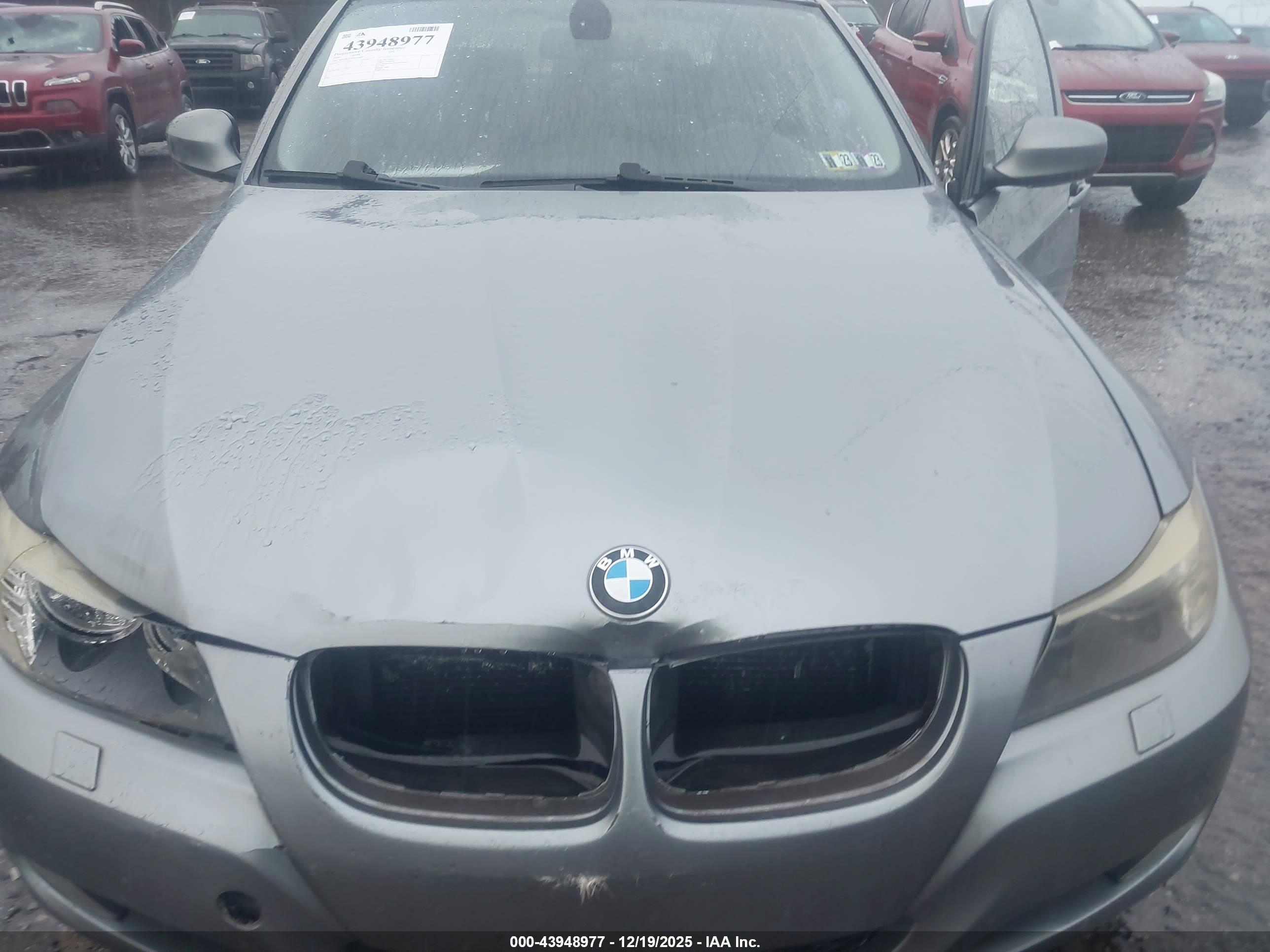 BMW 328I image 10