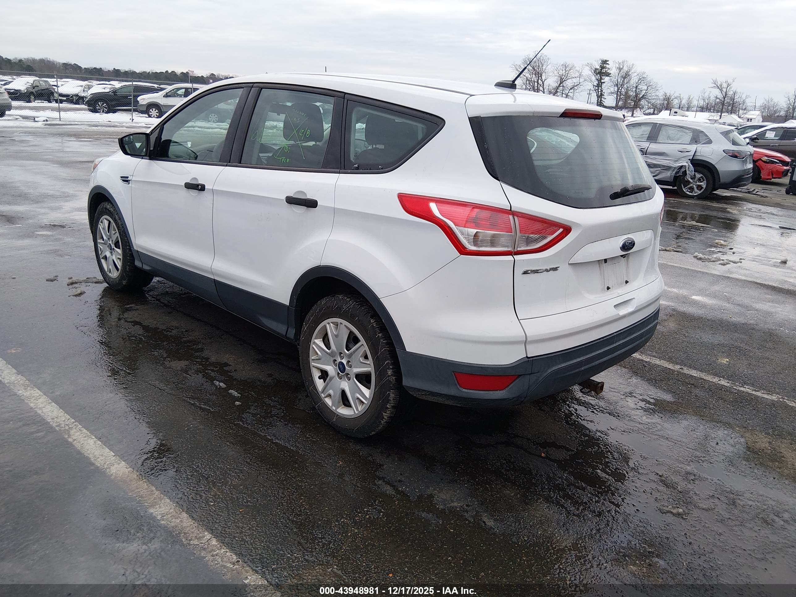 FORD ESCAPE image 3