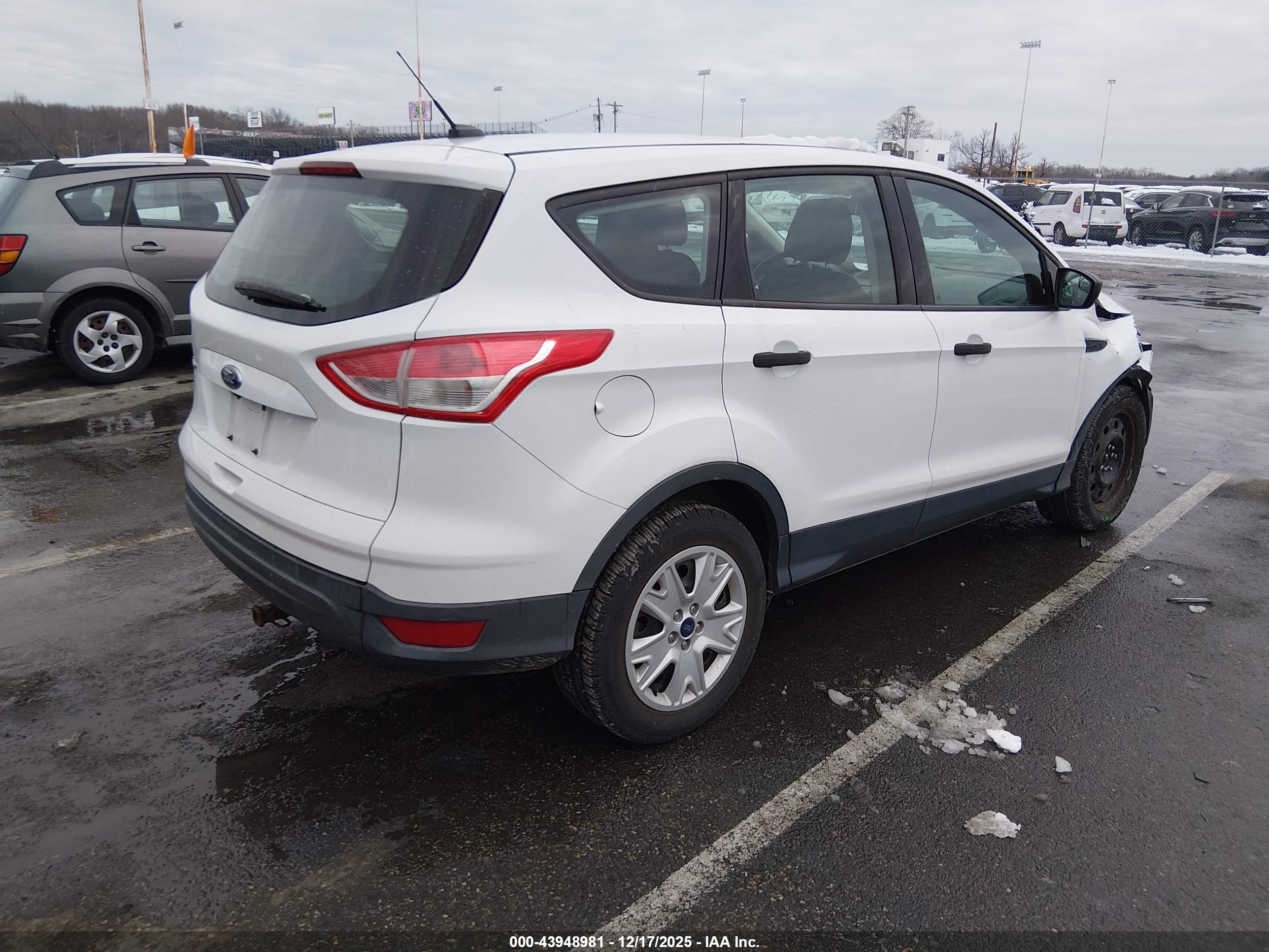 FORD ESCAPE image 4