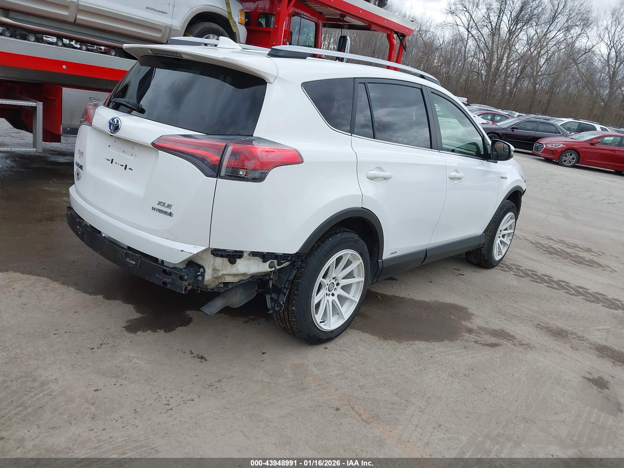 TOYOTA RAV4 image 4