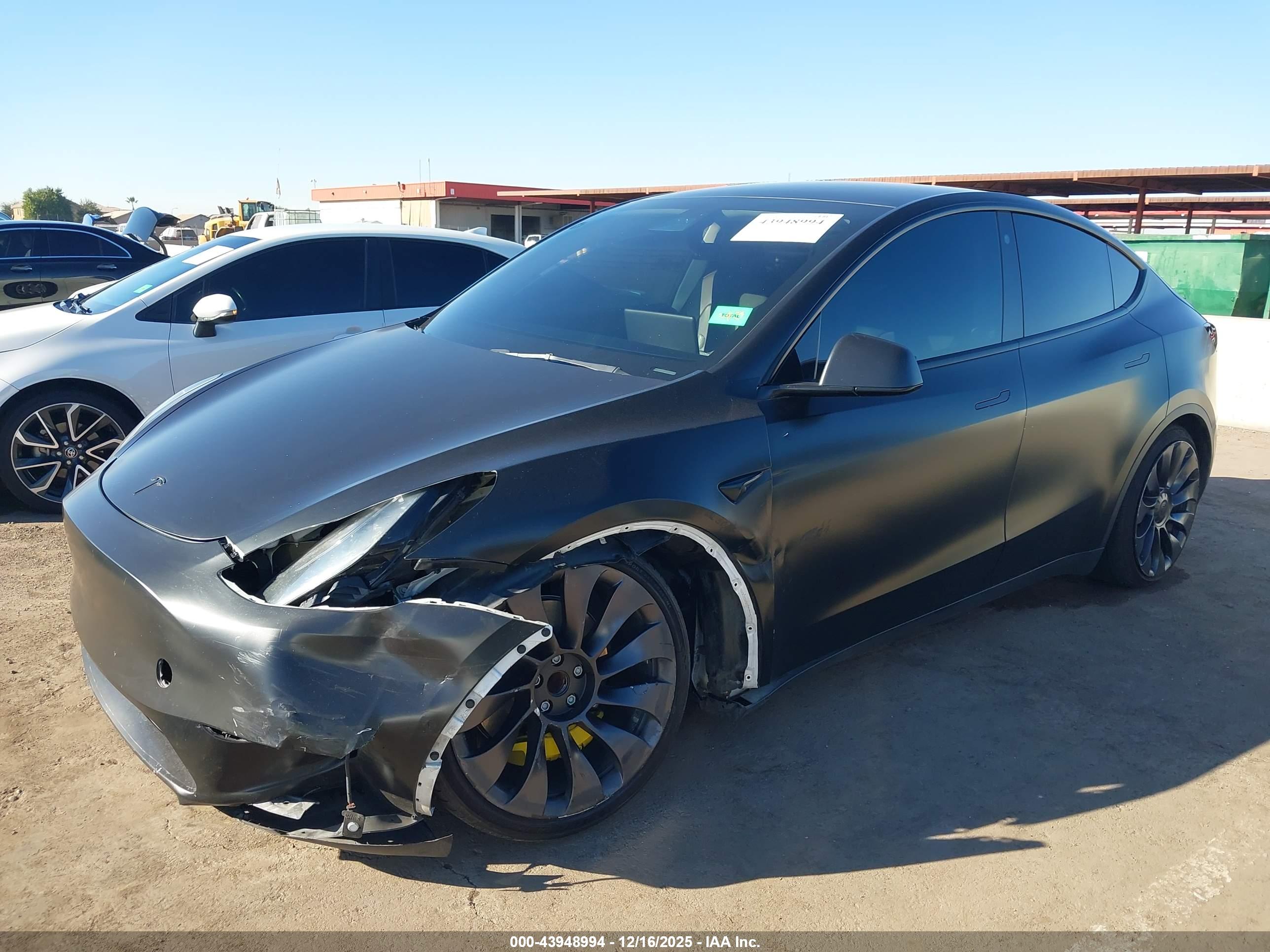 TESLA MODEL image 6