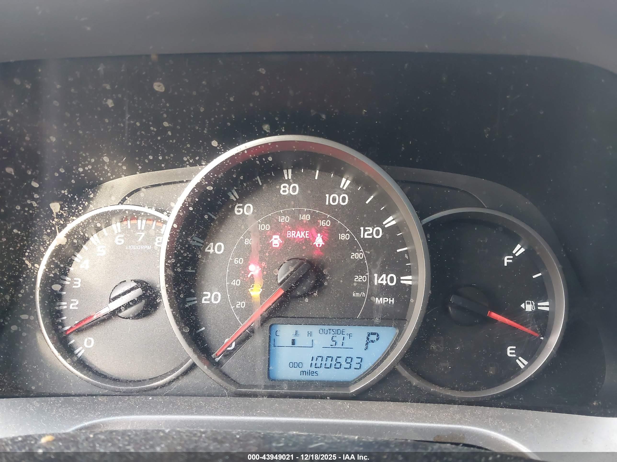 TOYOTA RAV4 image 7