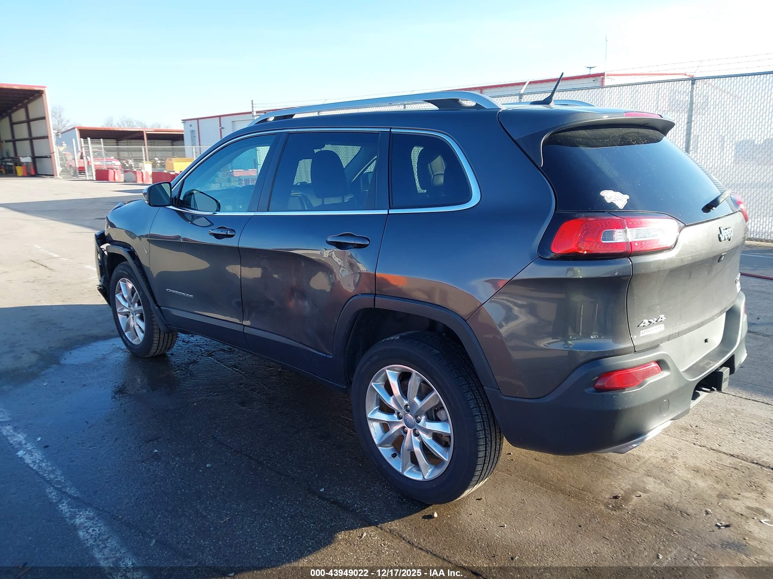 JEEP CHEROKEE image 3