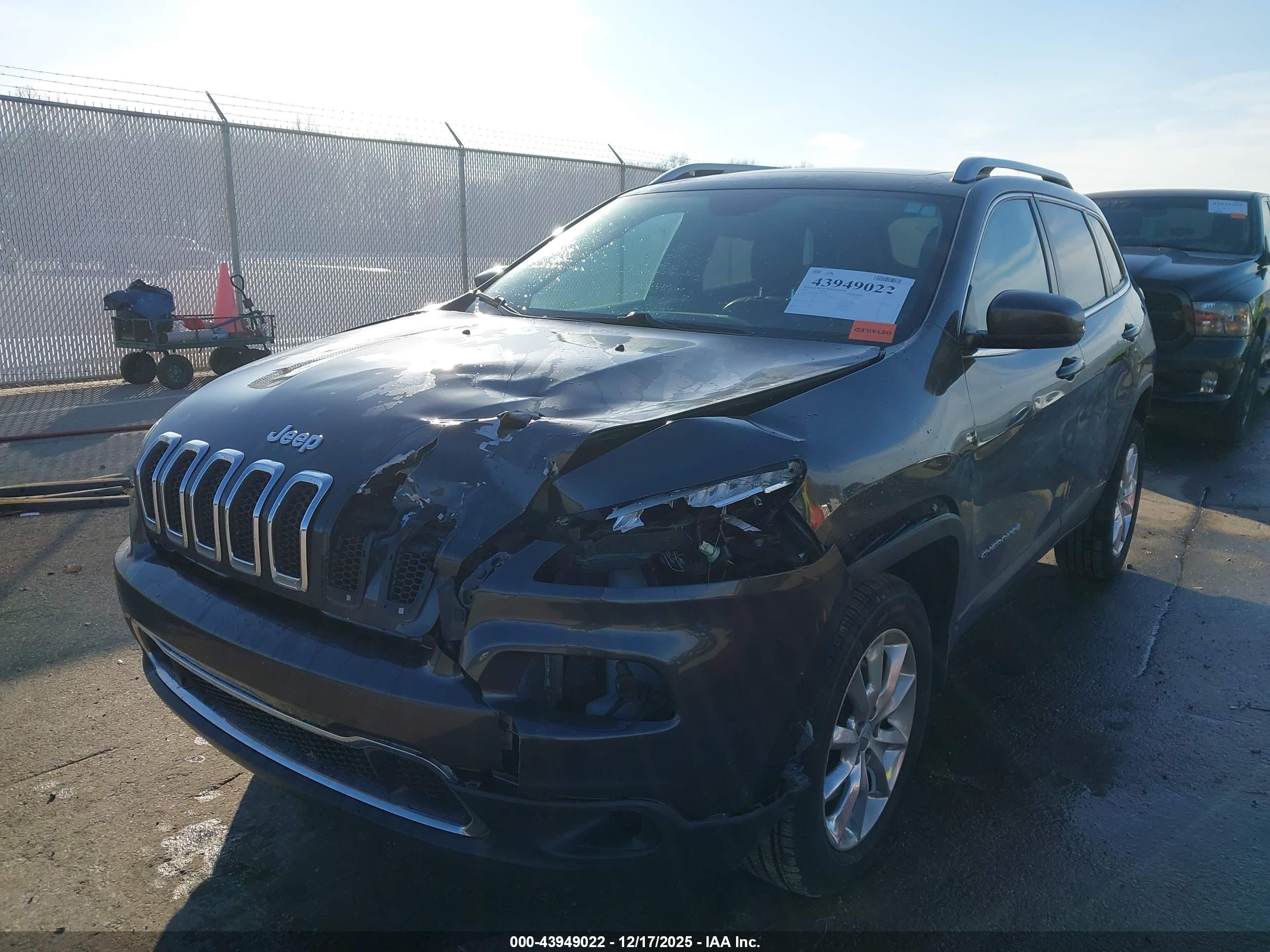 JEEP CHEROKEE image 6