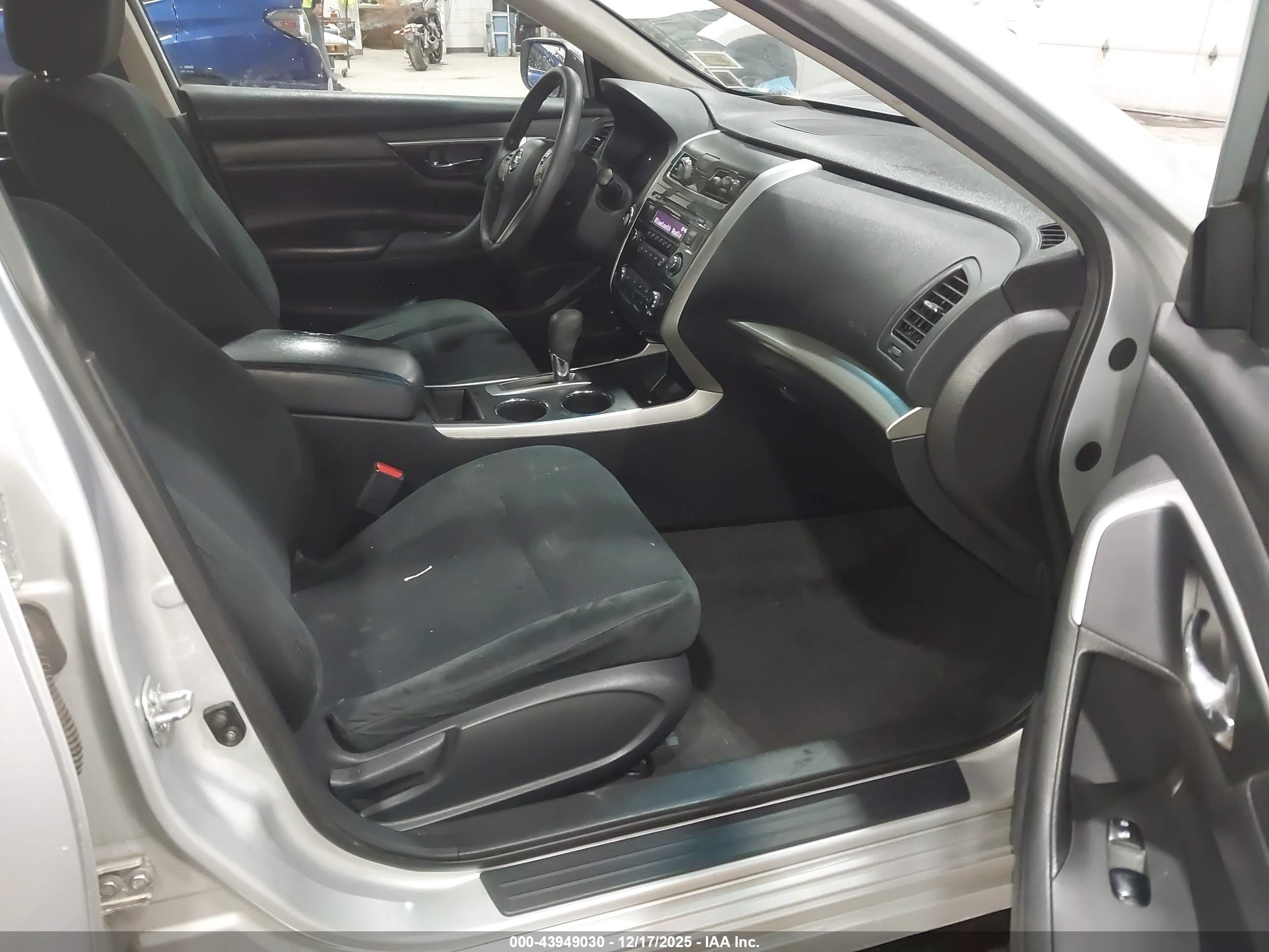 NISSAN ALTIMA image 5