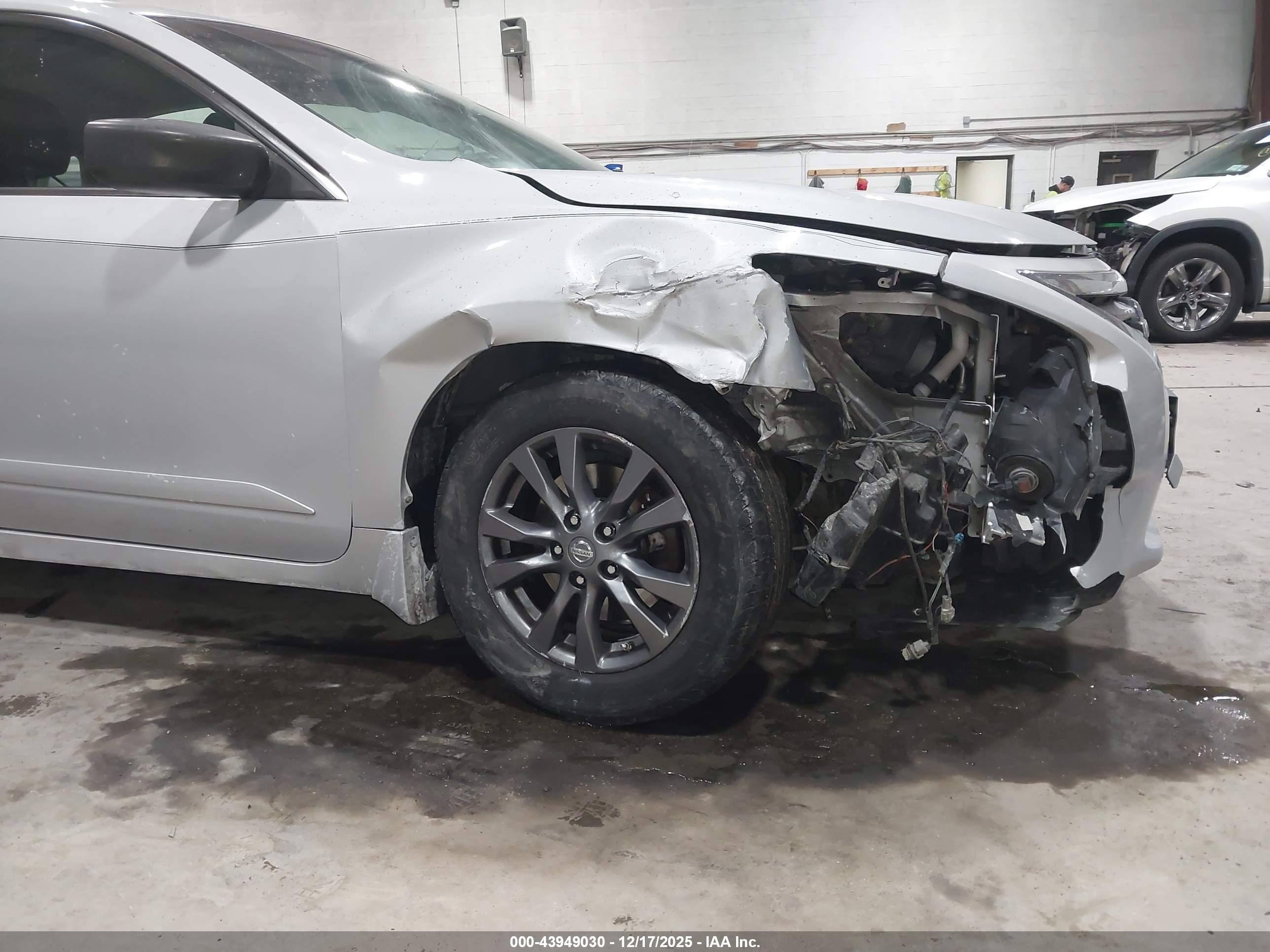 NISSAN ALTIMA image 6