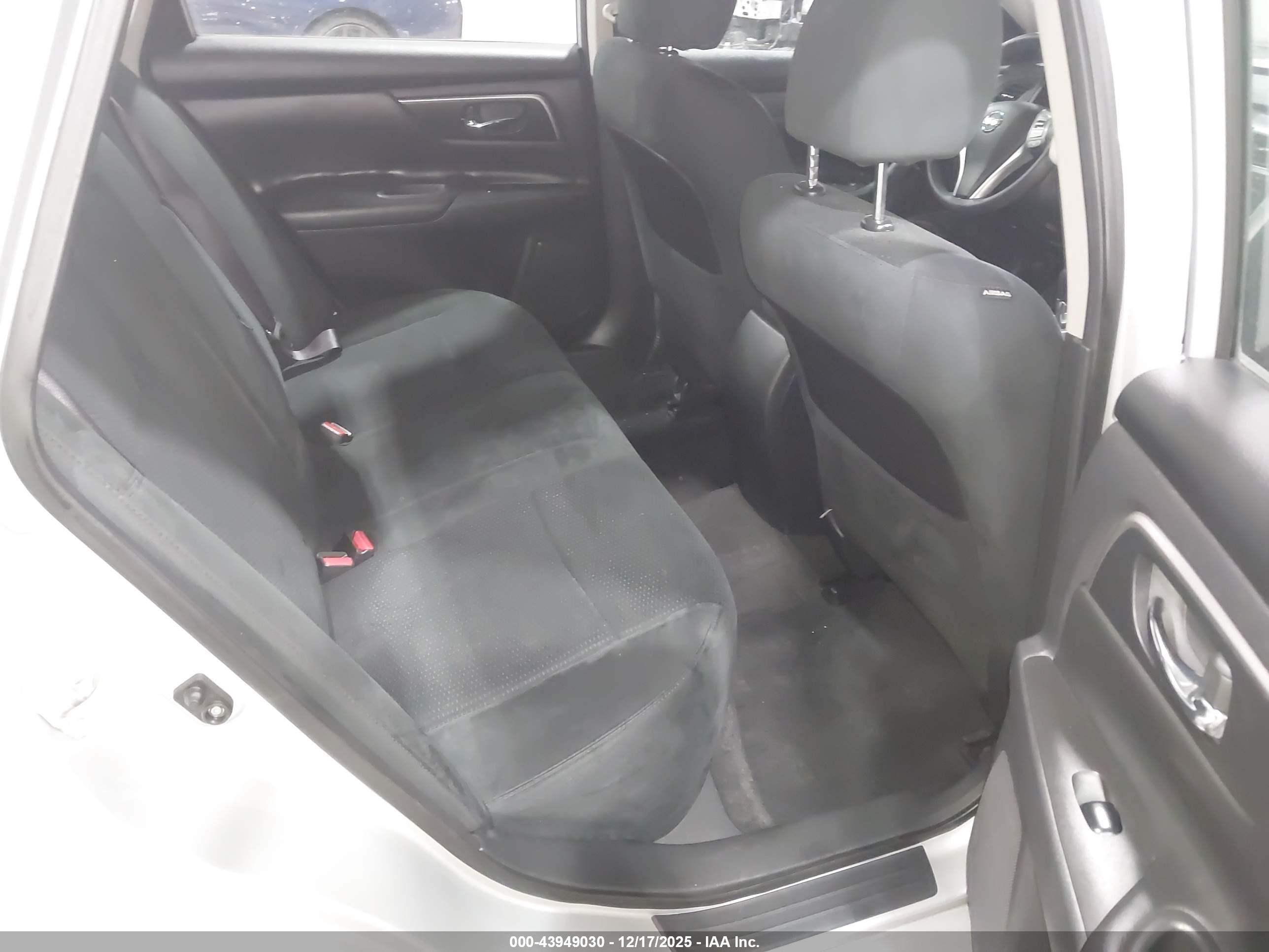 NISSAN ALTIMA image 8