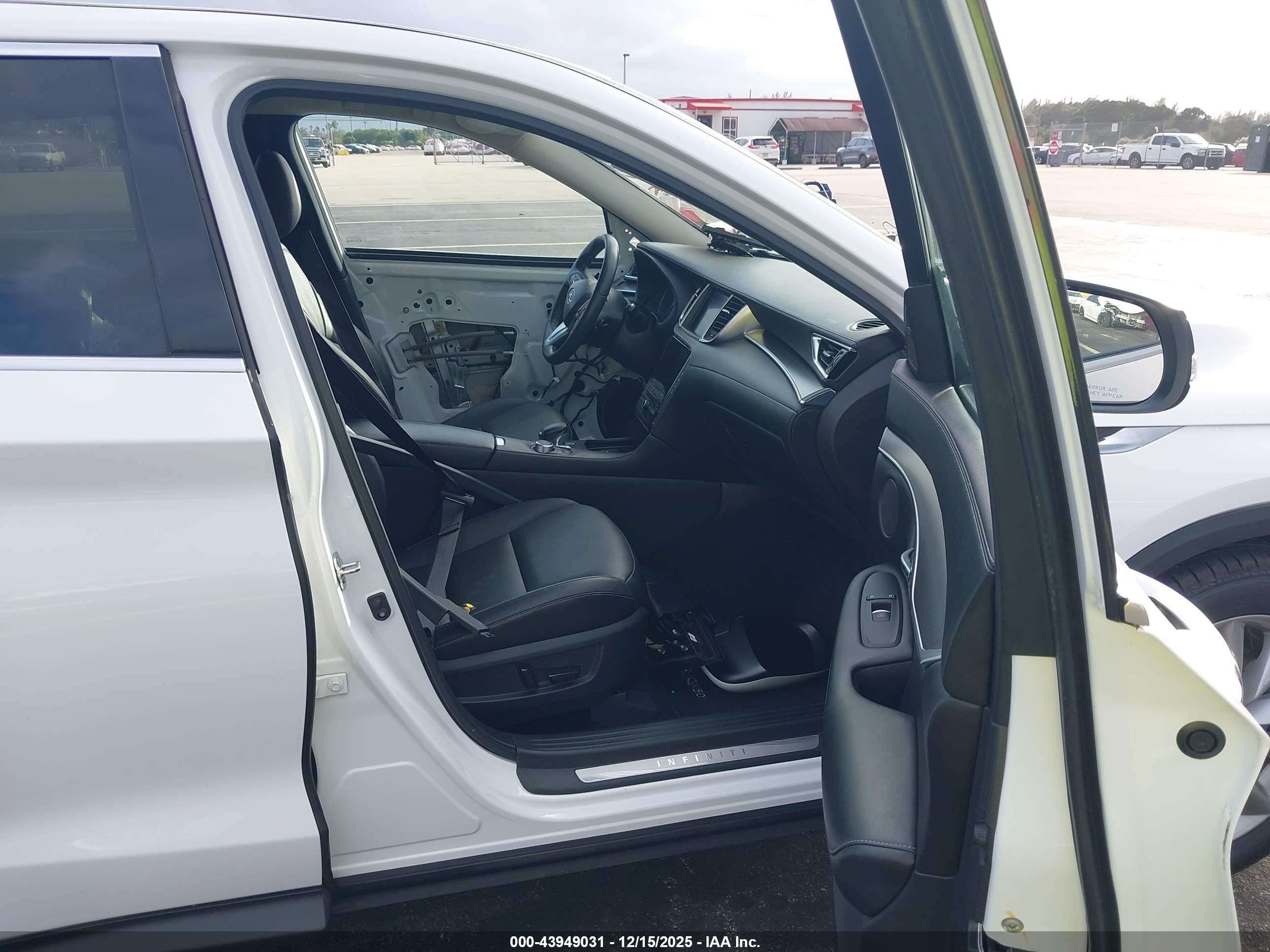 INFINITI QX50 image 5