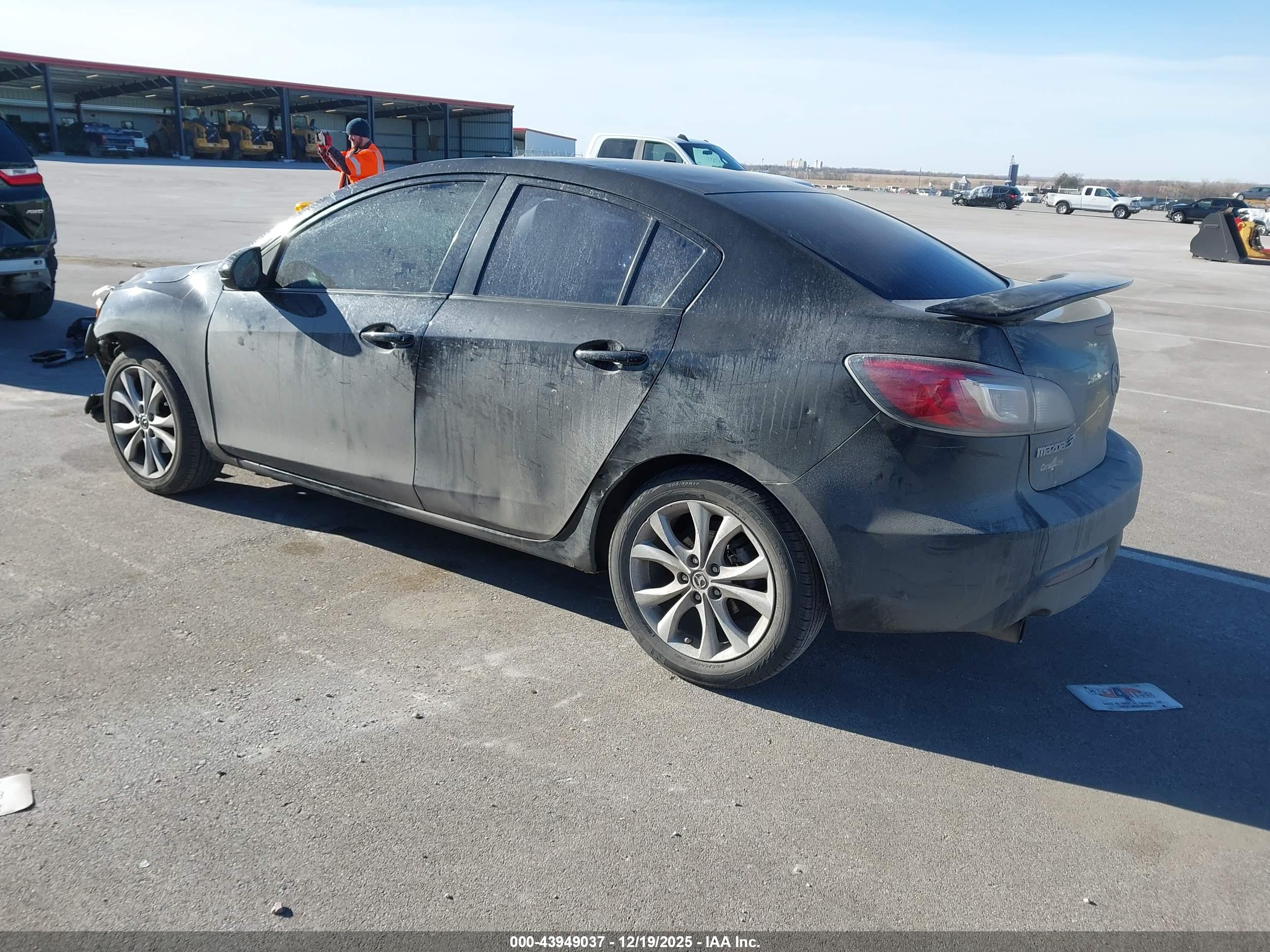 MAZDA MAZDA3 image 3