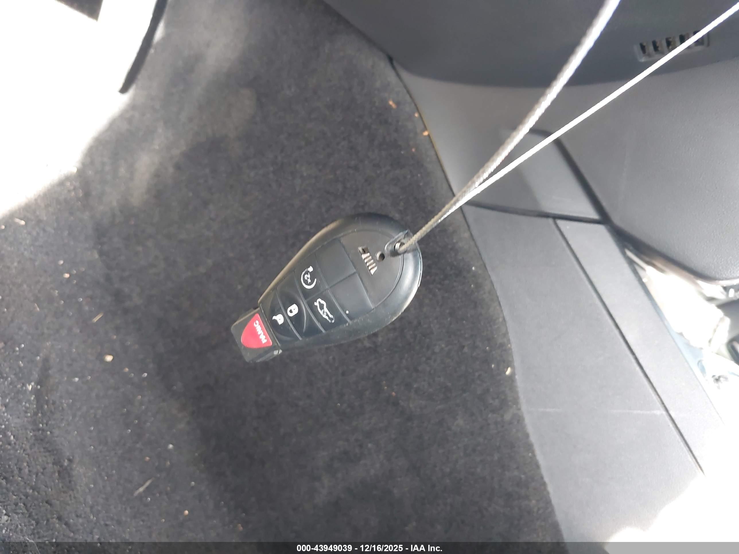 DODGE CHALLENGER image 11