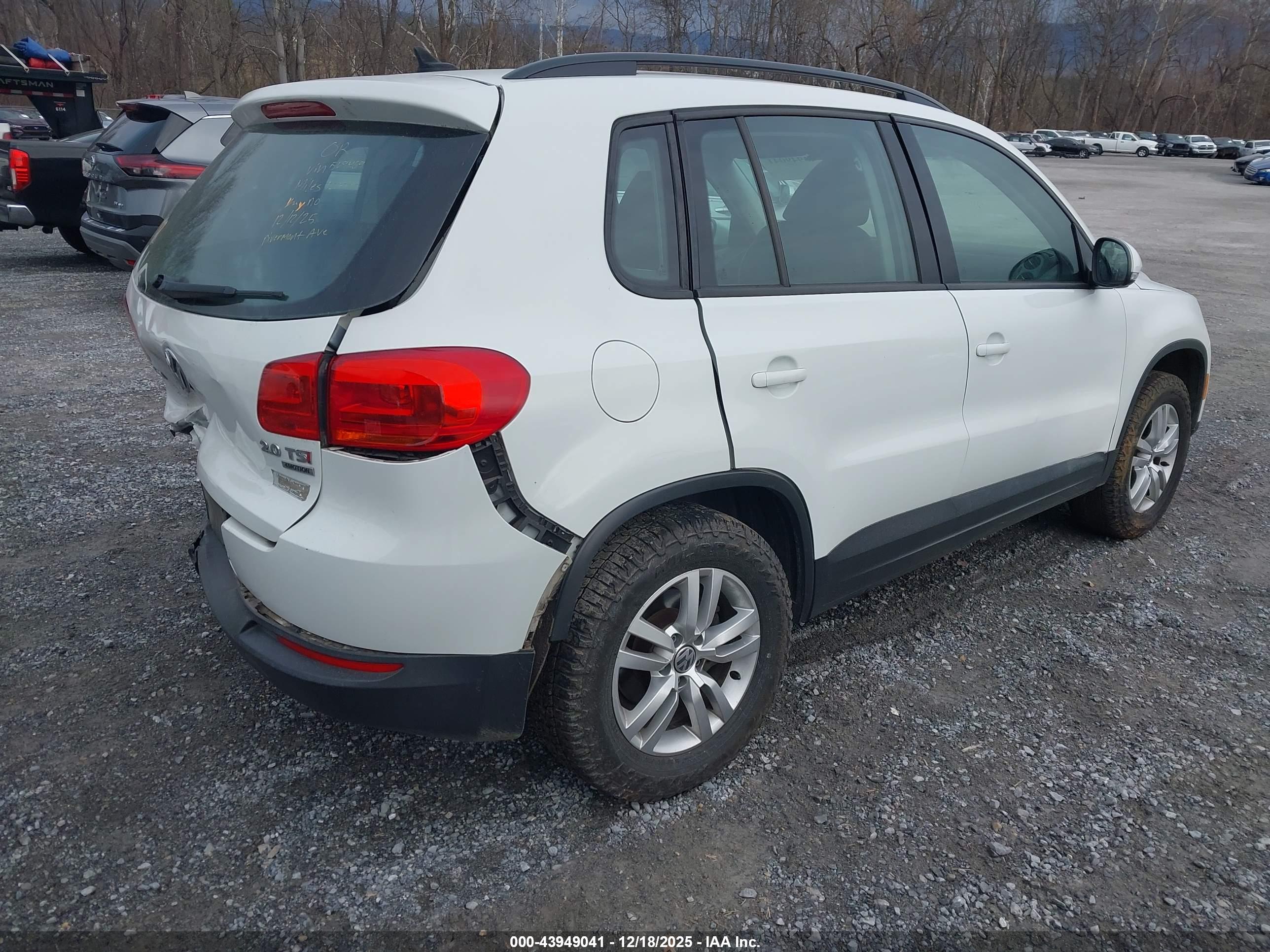 VOLKSWAGEN TIGUAN image 4