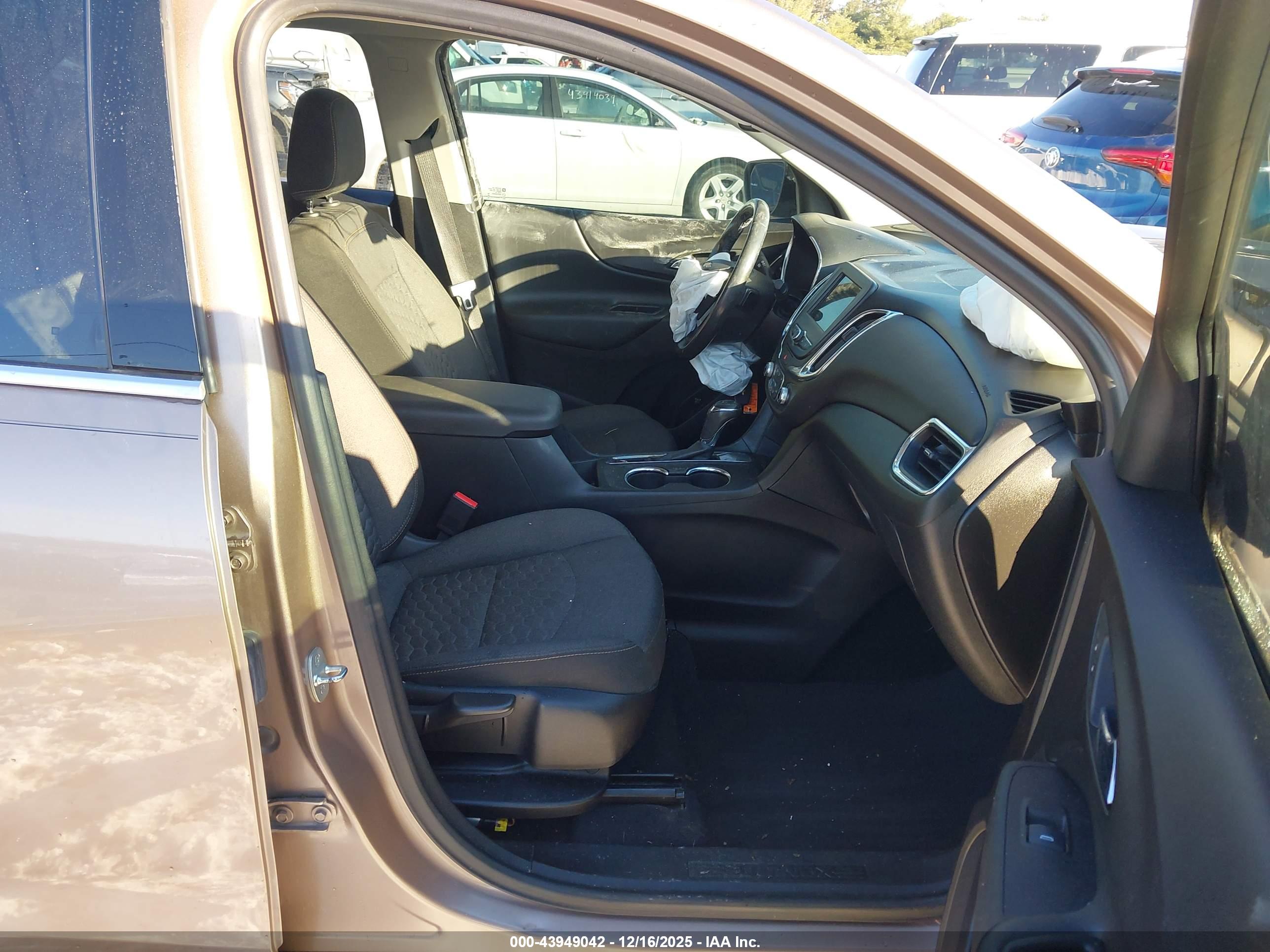 CHEVROLET EQUINOX image 5