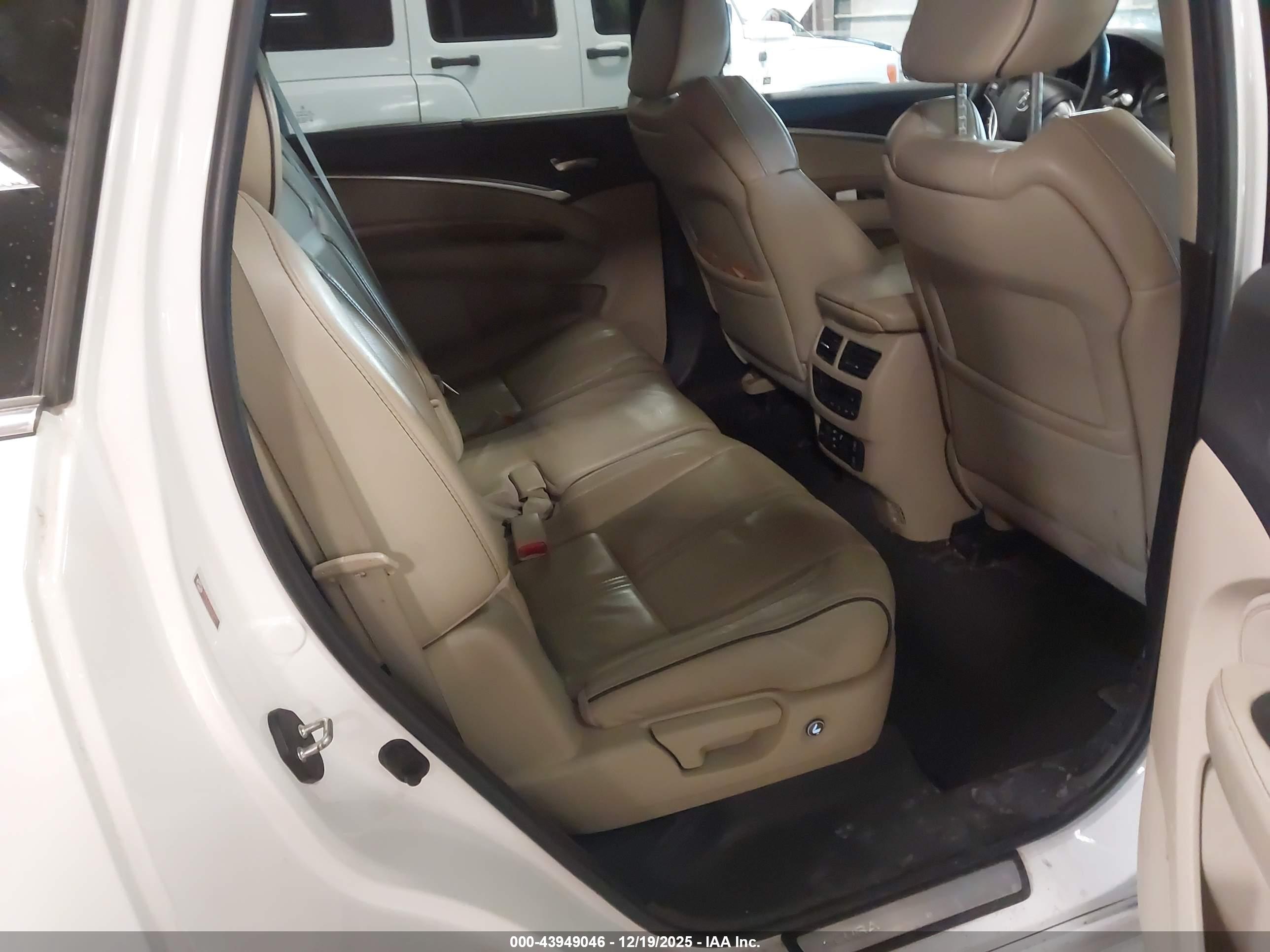 ACURA MDX image 8