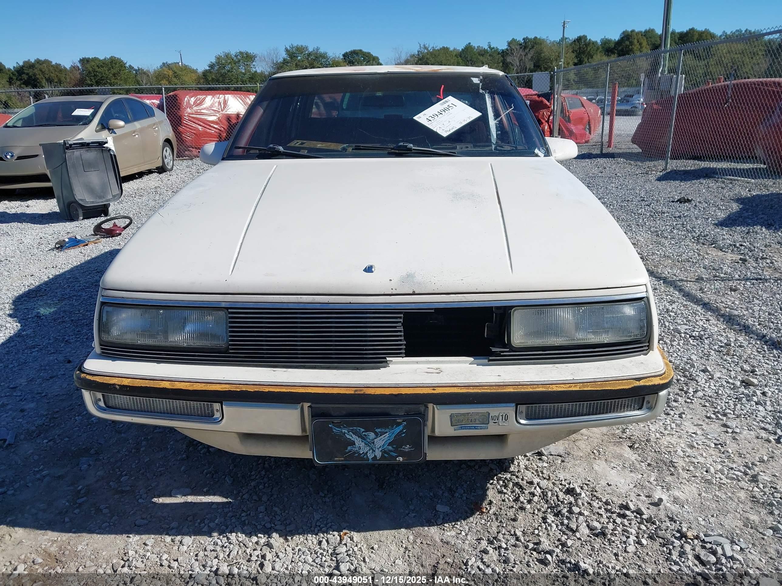 BUICK LESABRE image 6