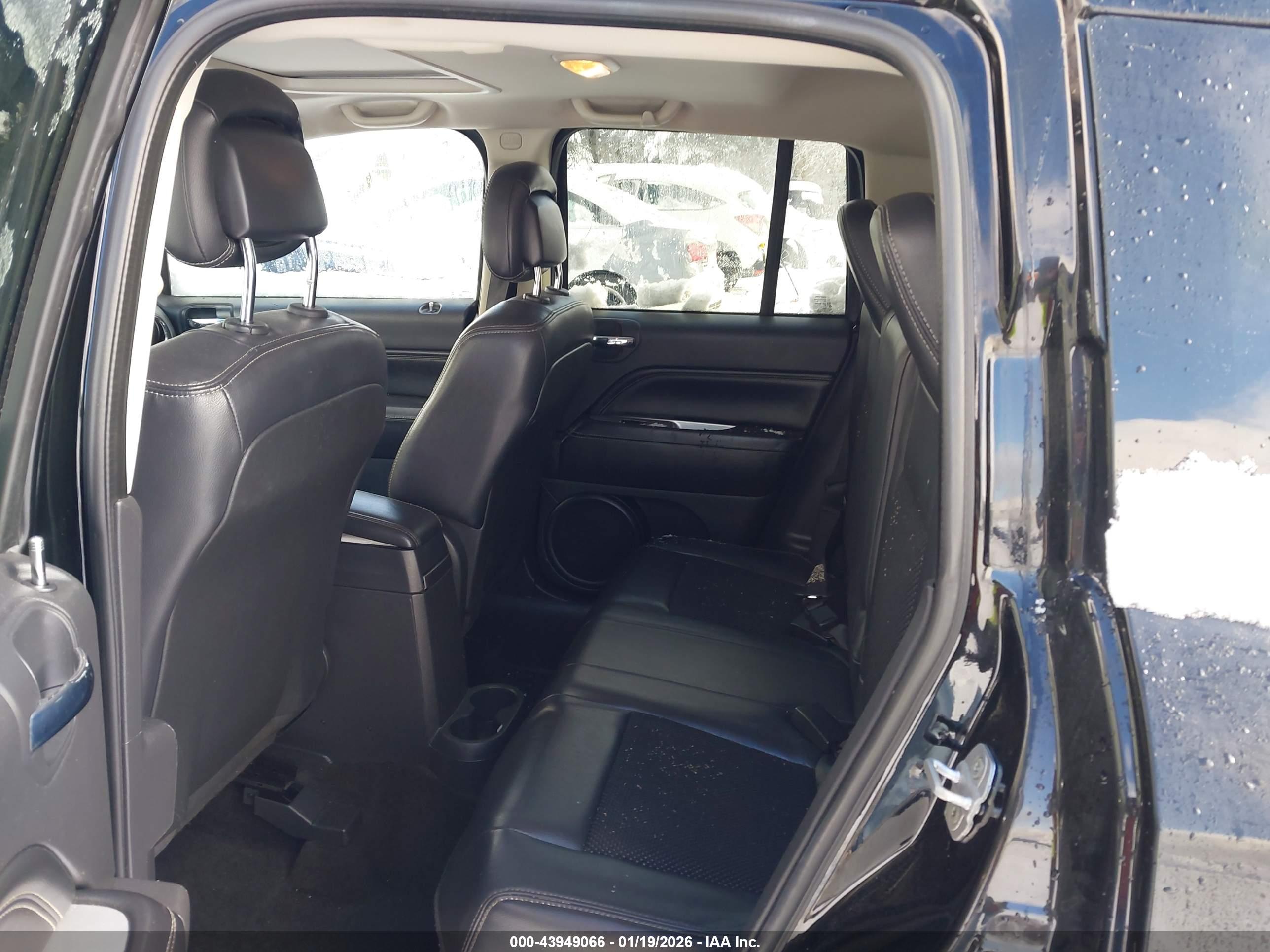 JEEP COMPASS image 8