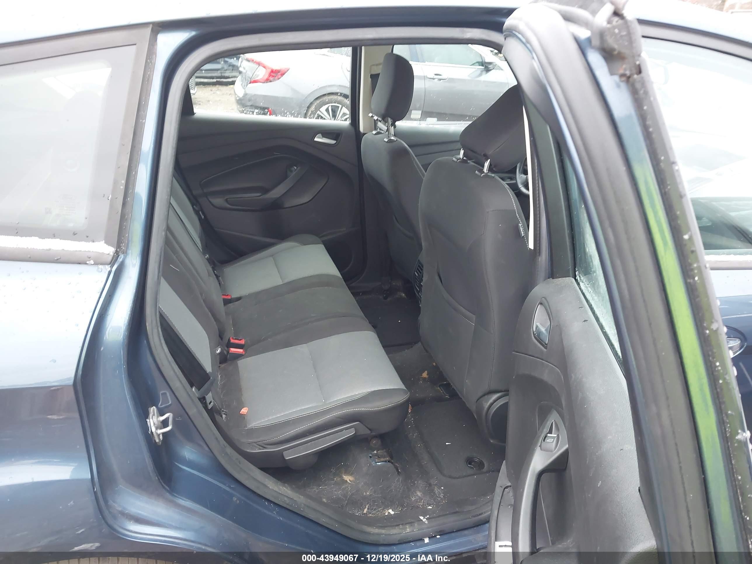 FORD C-MAX image 8