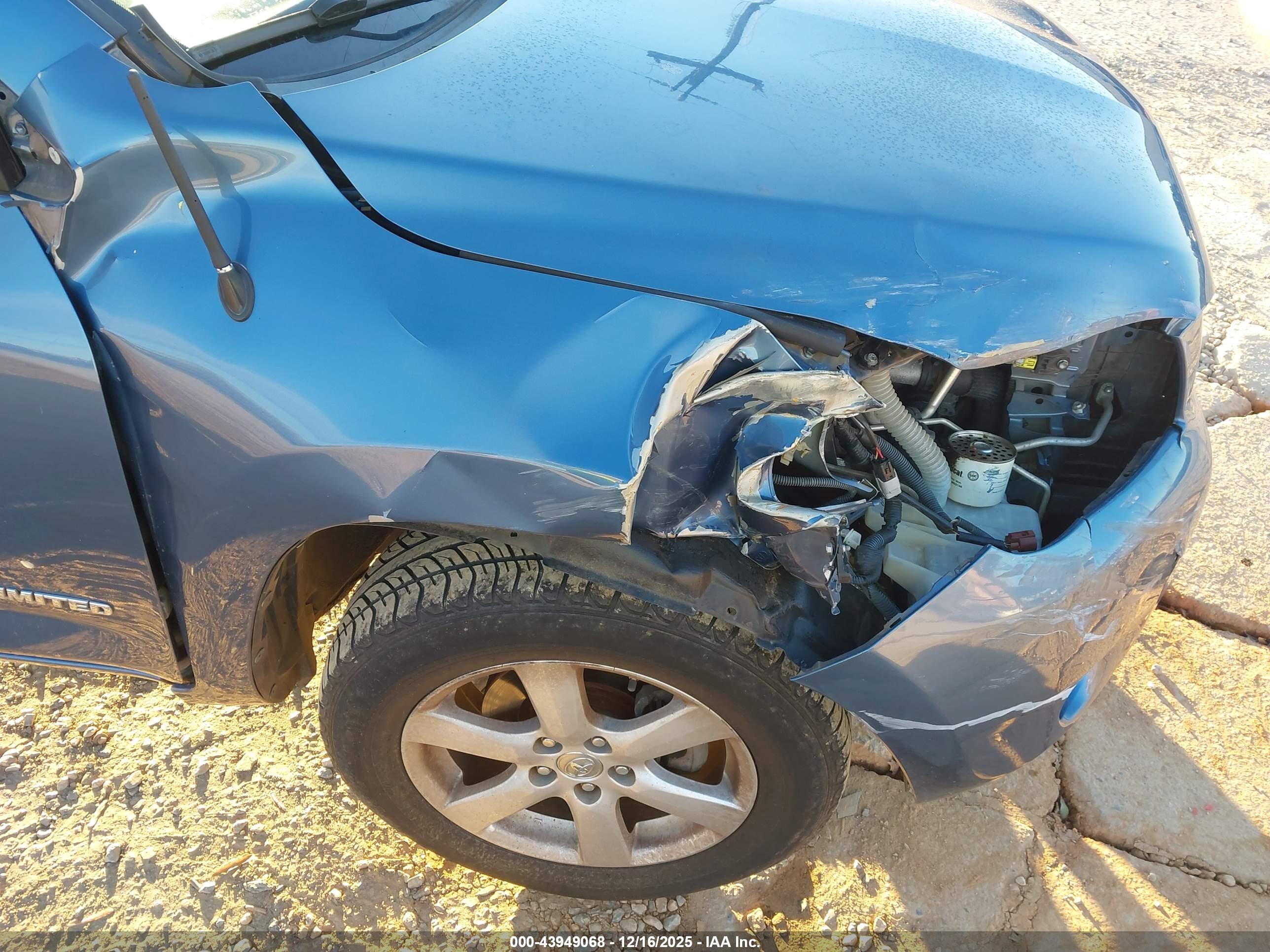TOYOTA RAV4 image 6