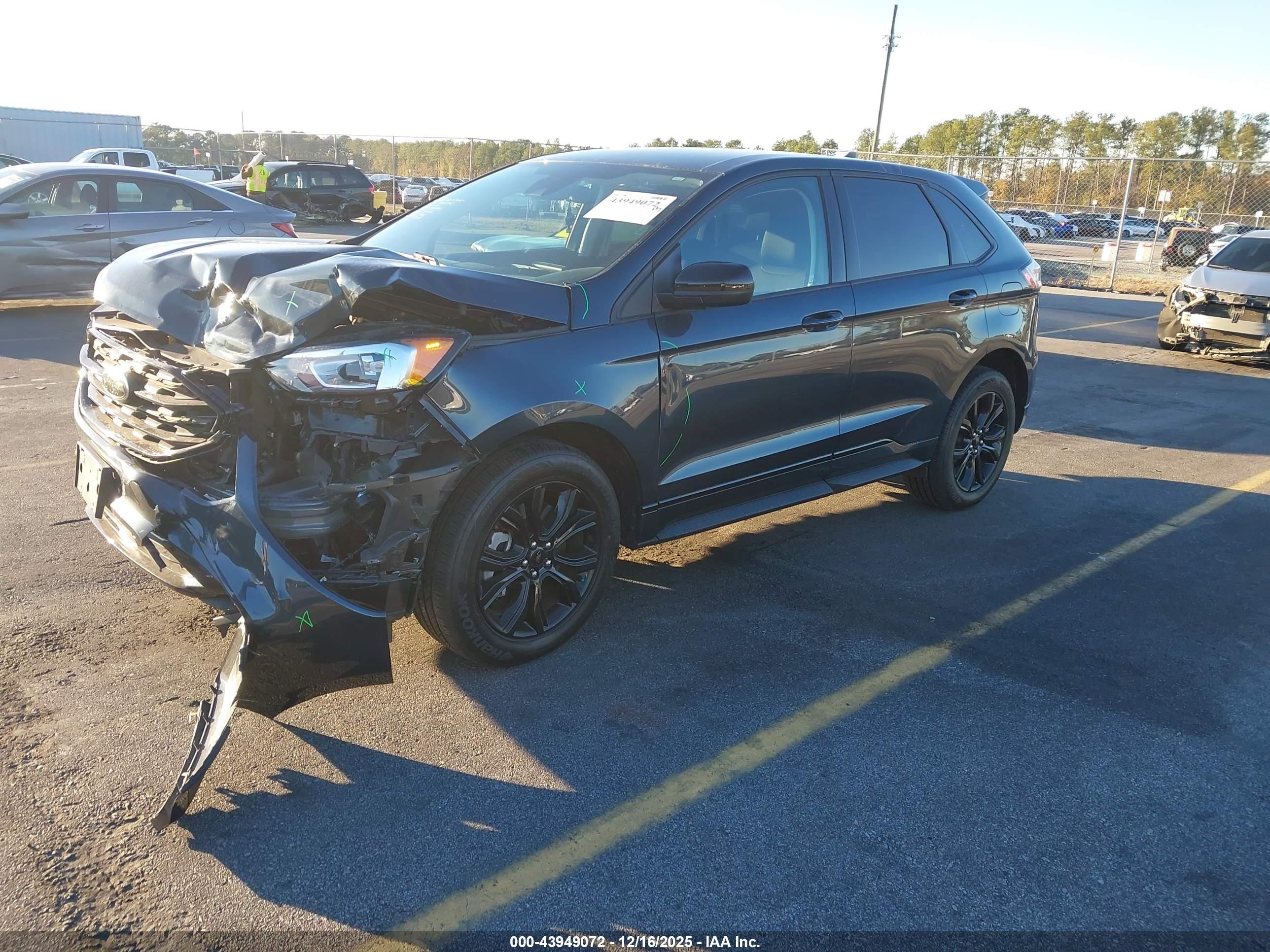FORD EDGE image 2