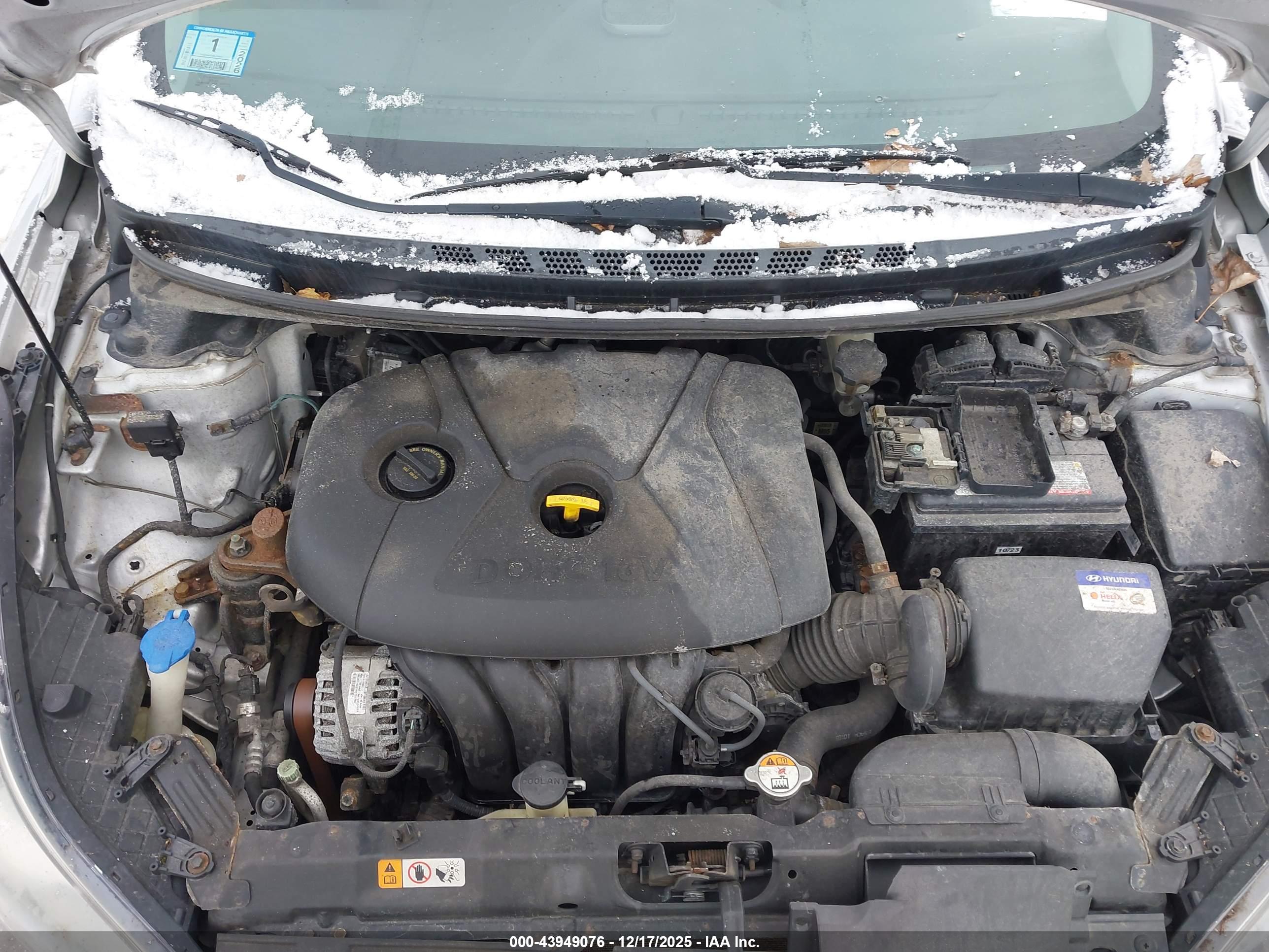 HYUNDAI ELANTRA image 10