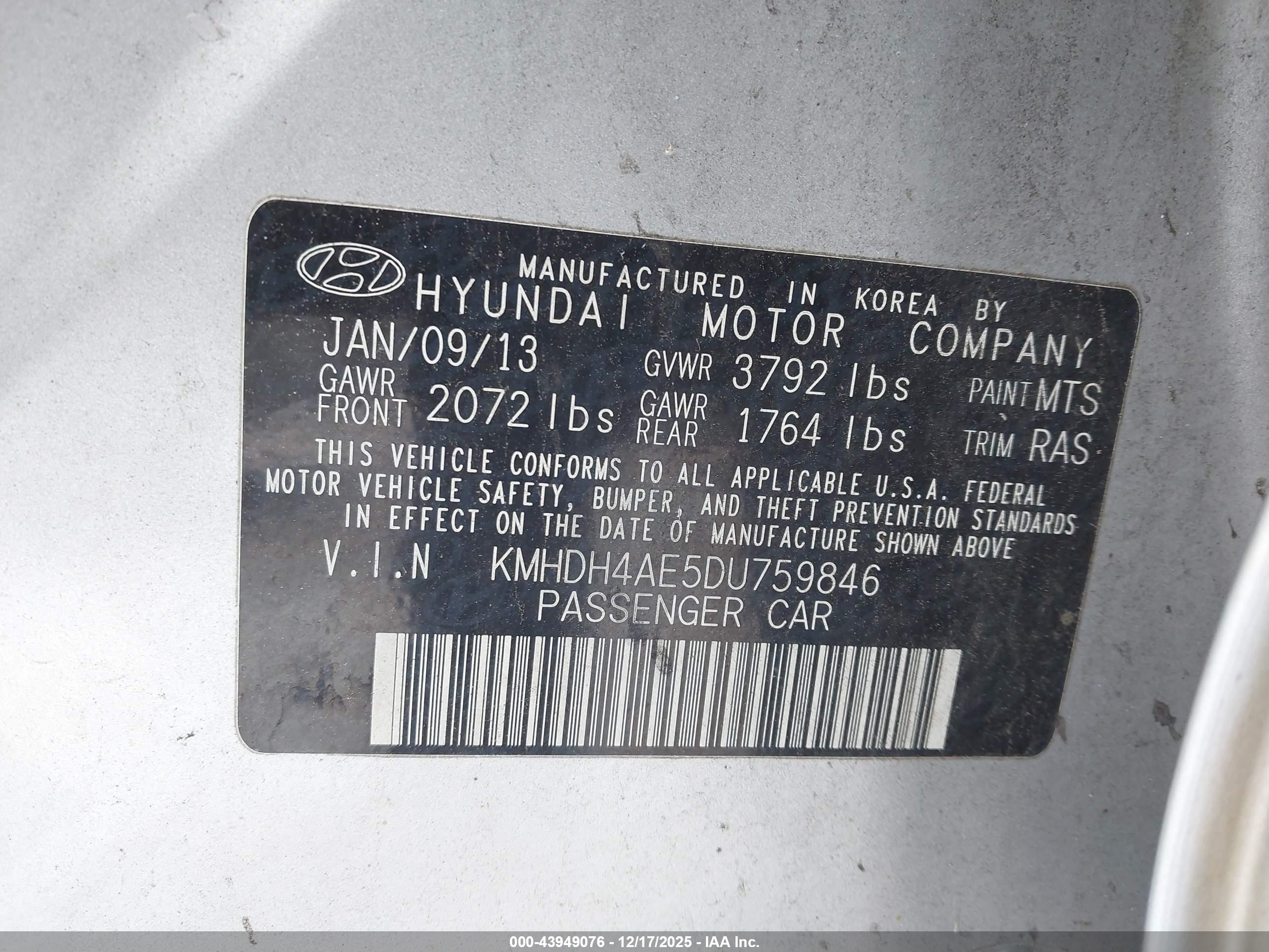 HYUNDAI ELANTRA image 9