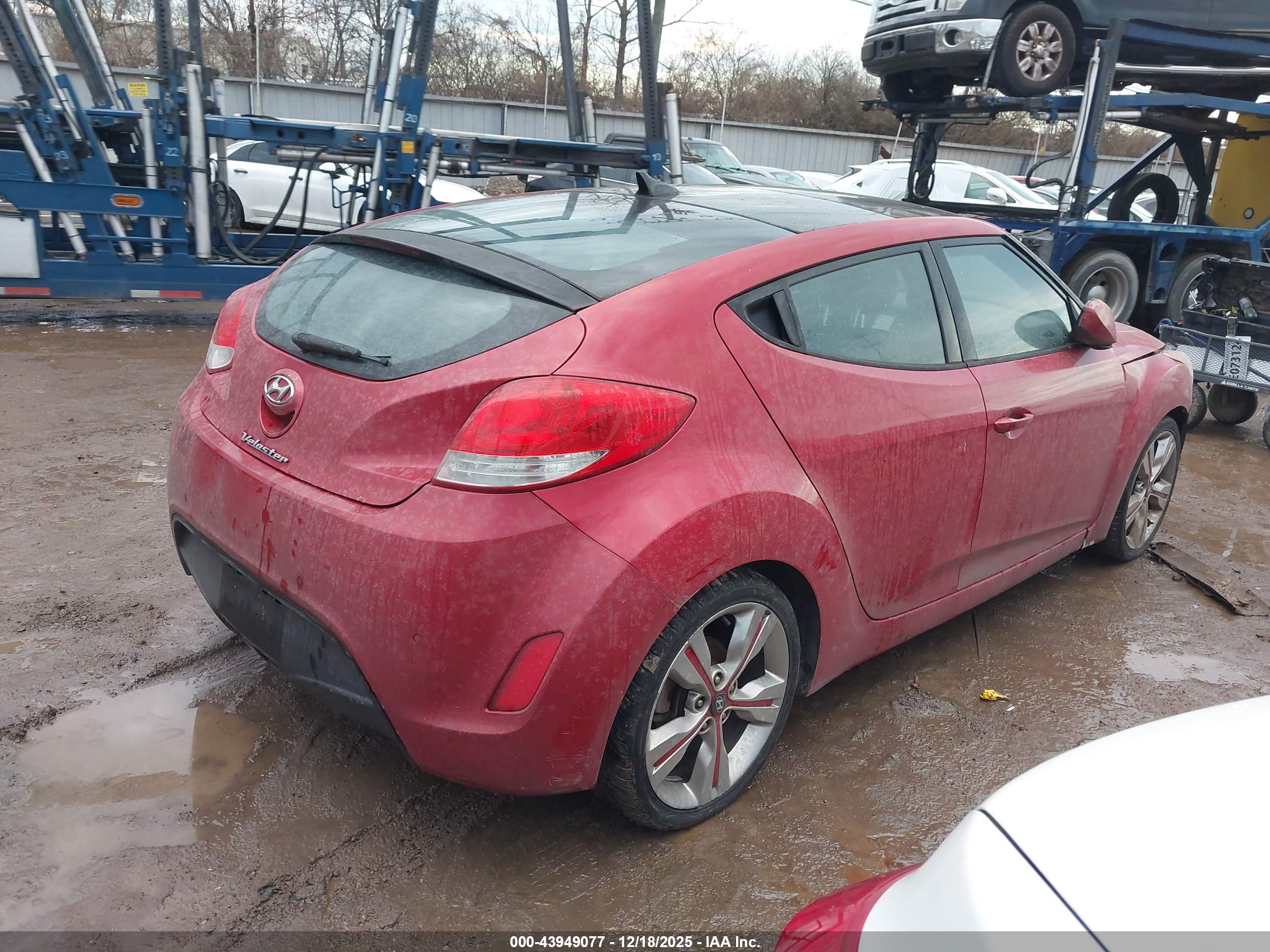 HYUNDAI VELOSTER image 4