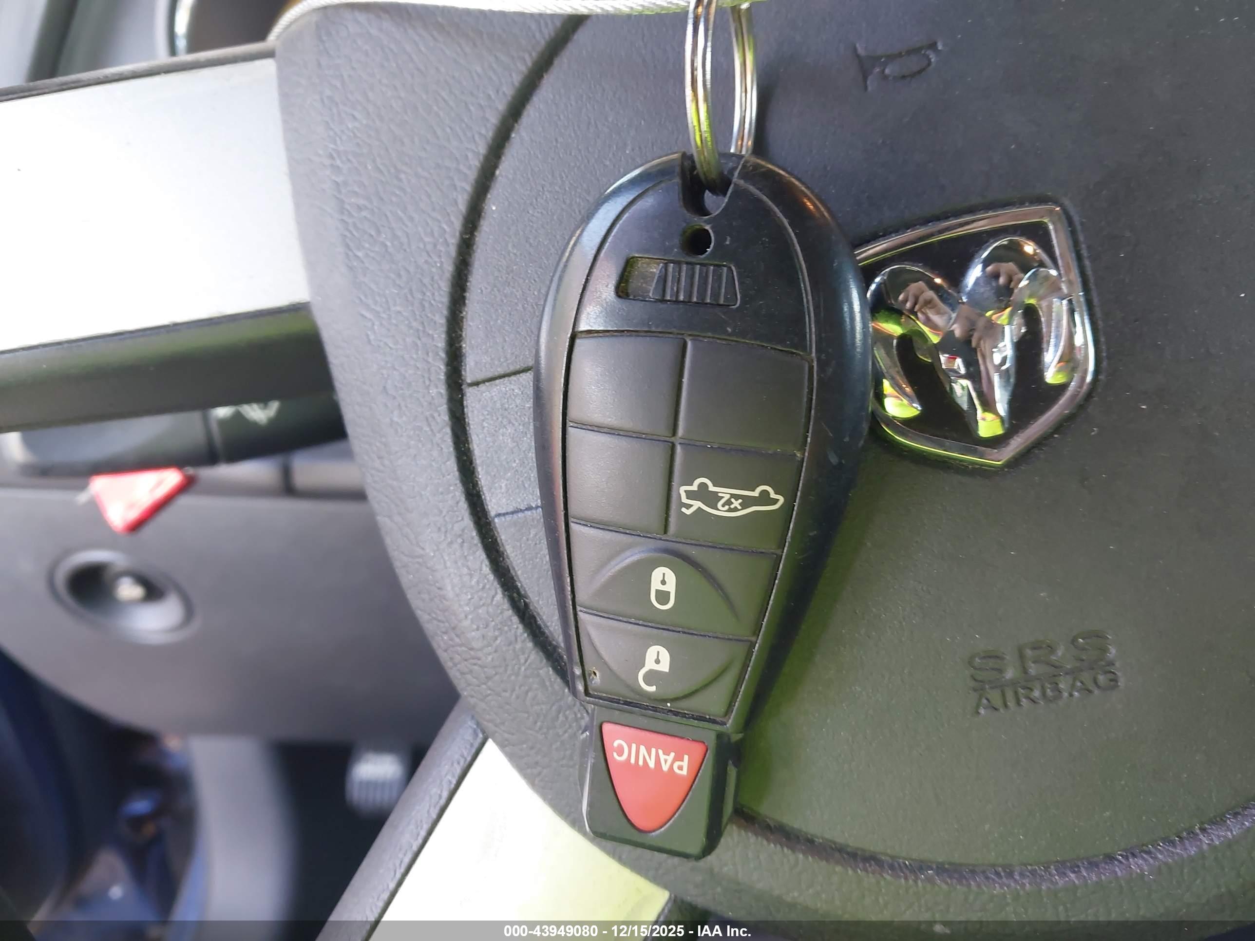 DODGE CHALLENGER image 11