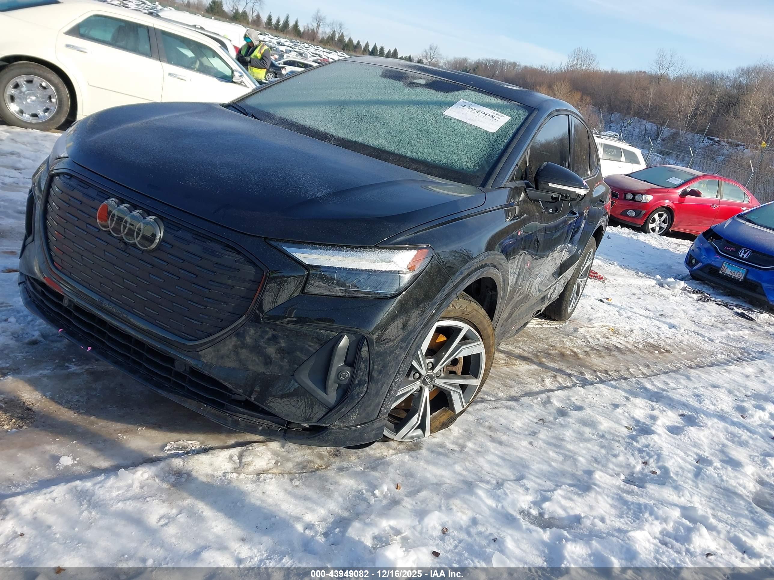 AUDI Q4 image 2