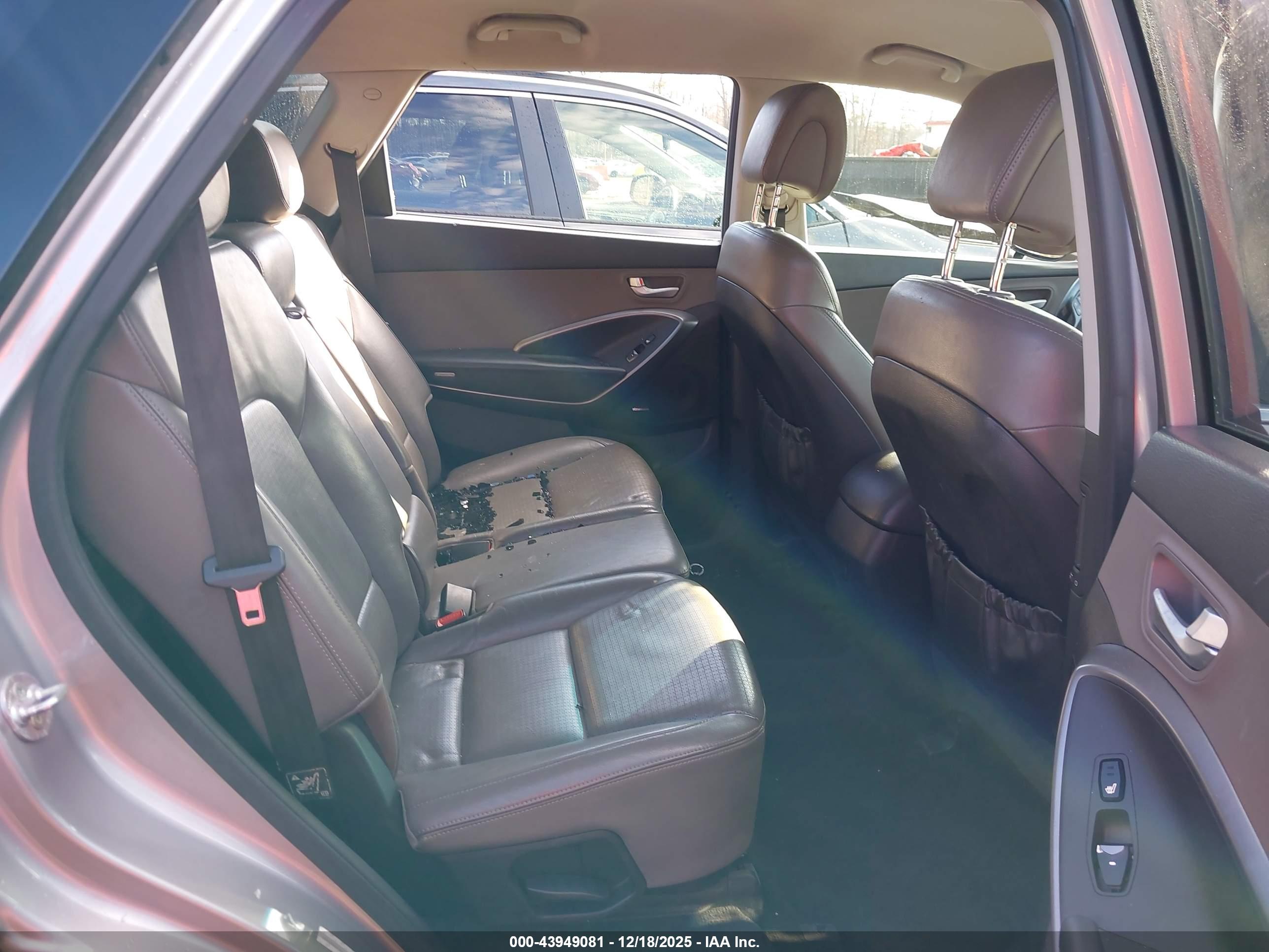 HYUNDAI SANTA image 8