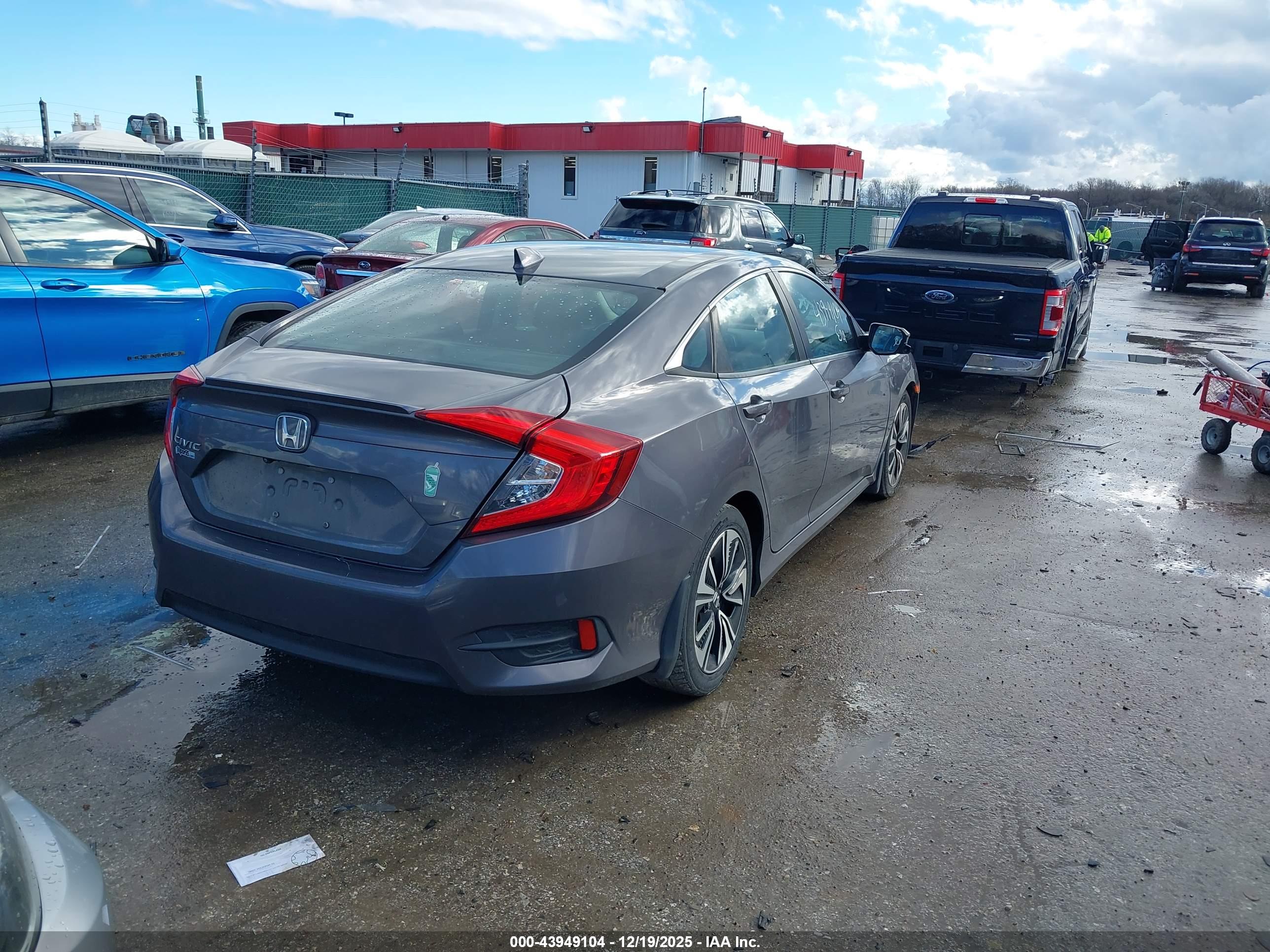 HONDA CIVIC image 4