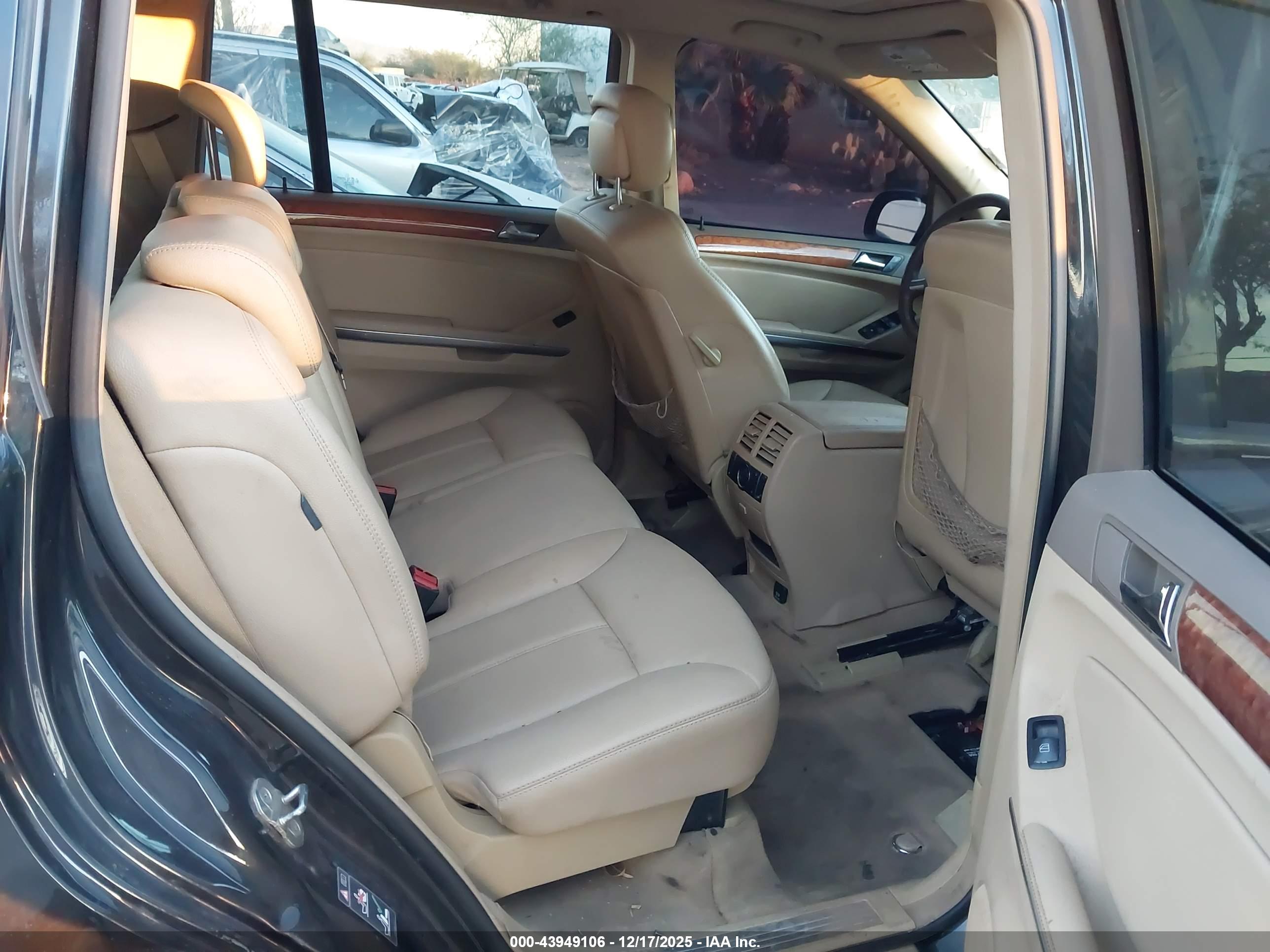 MERCEDES-BENZ GL image 8