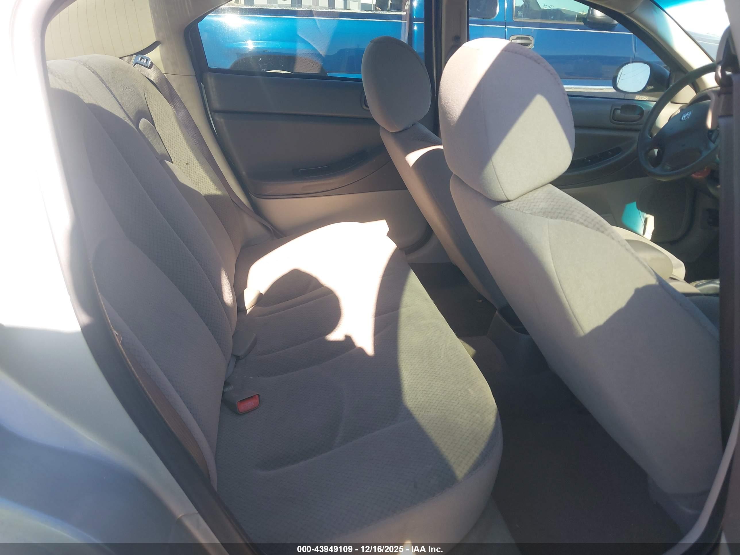 DODGE STRATUS image 8