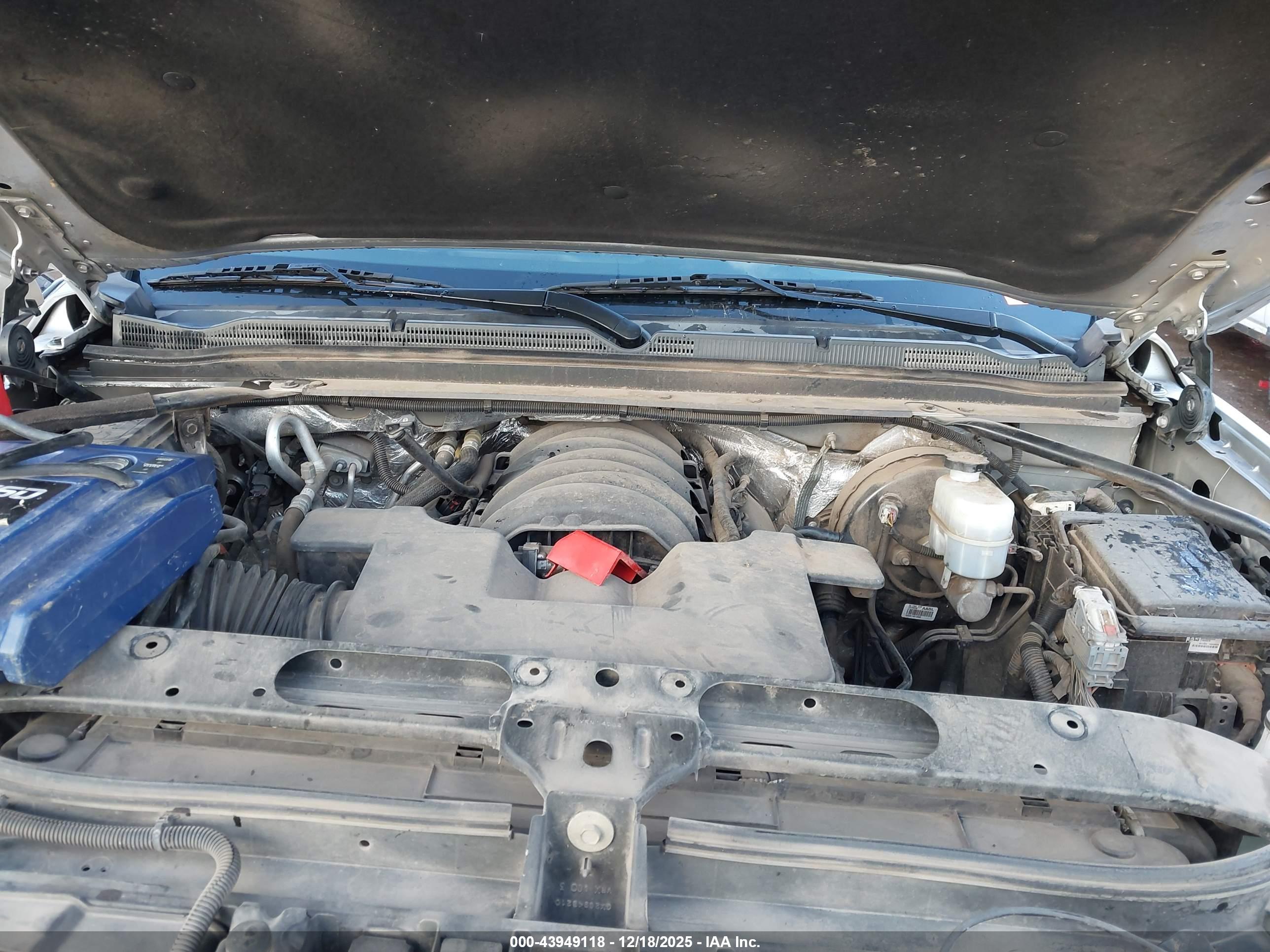 CHEVROLET TAHOE image 10